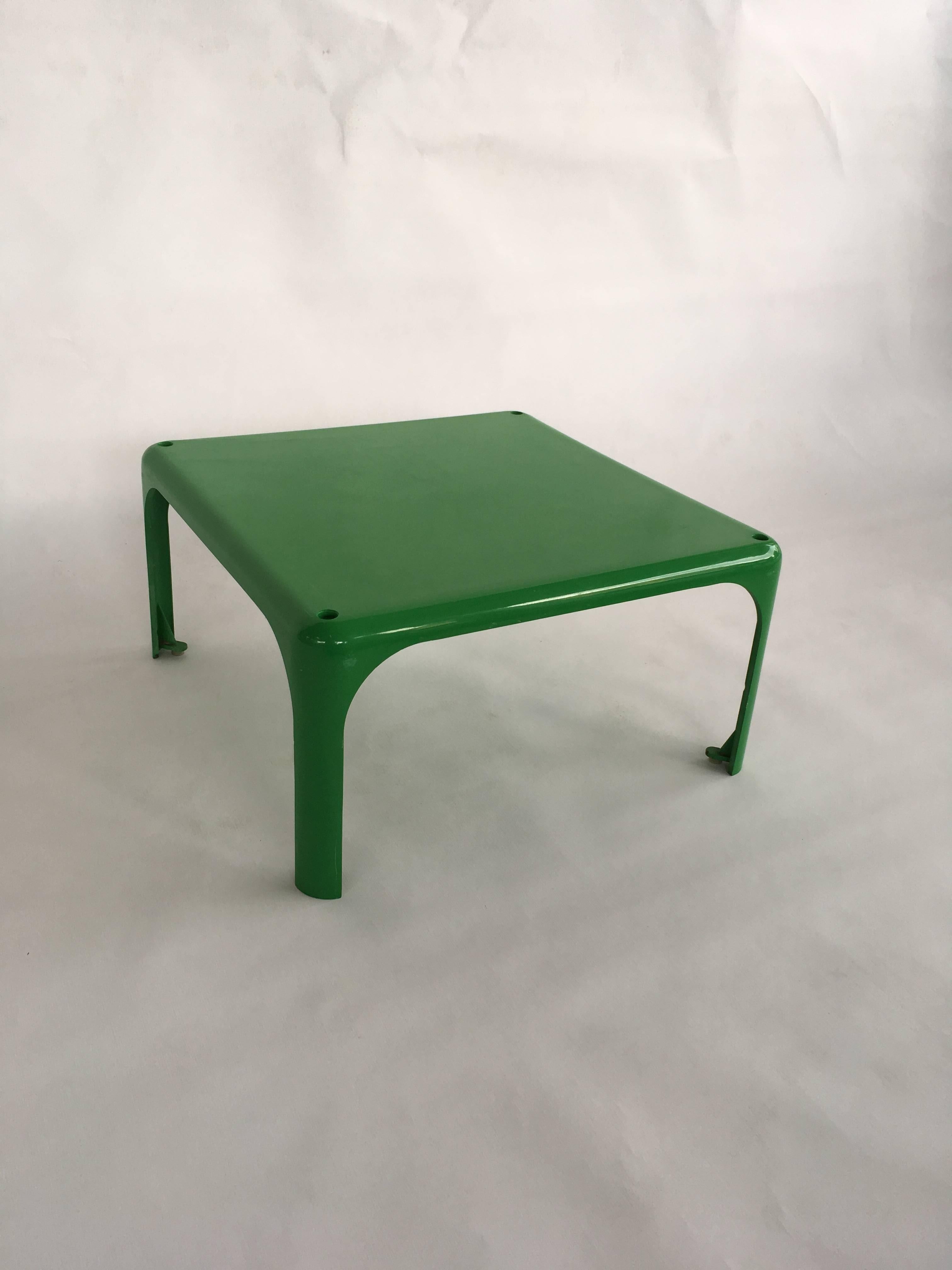 plastic stacking side tables