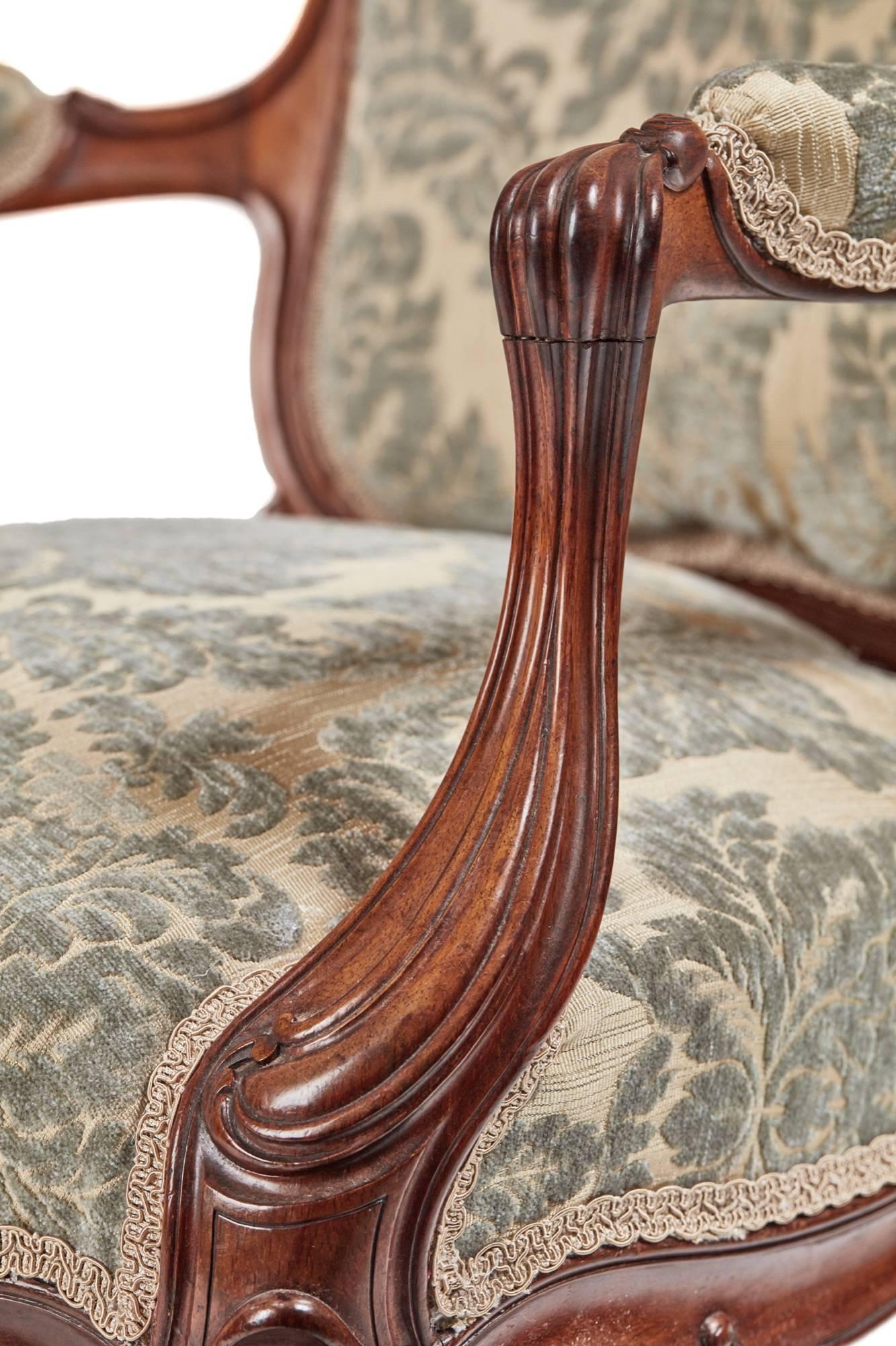 Victorian Pair of French Rosewood Armchairs