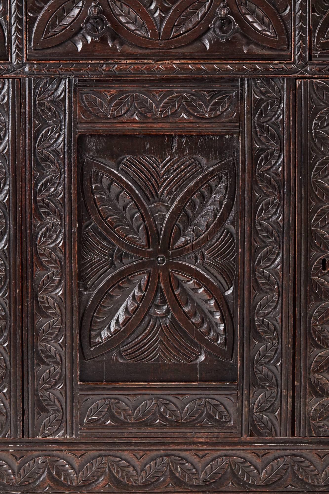 Large Antique Carved Oak Dresser In Good Condition For Sale In Stutton, GB