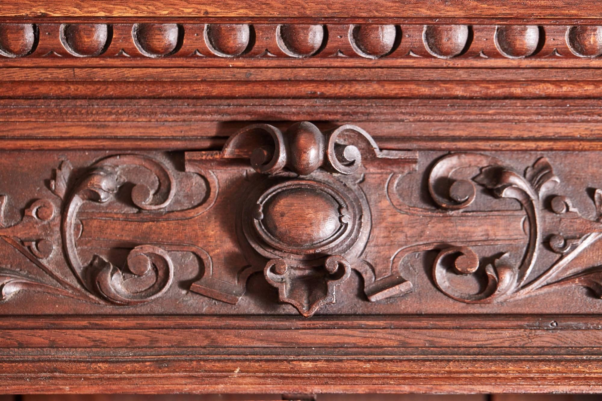 Superb Antique Heavily Carved Oak Bookcase In Excellent Condition In Stutton, GB