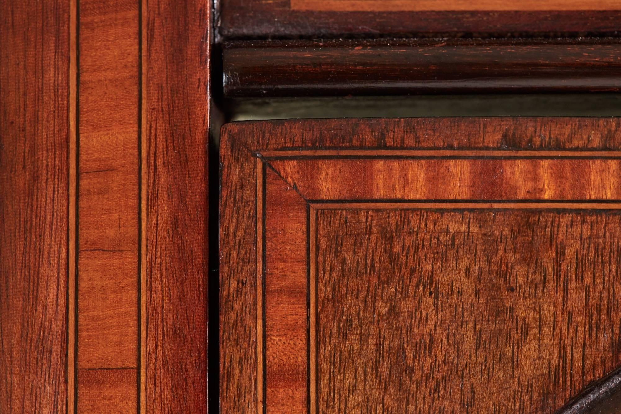 Edwardian Mahogany Inlaid Corner Cabinet In Excellent Condition In Stutton, GB