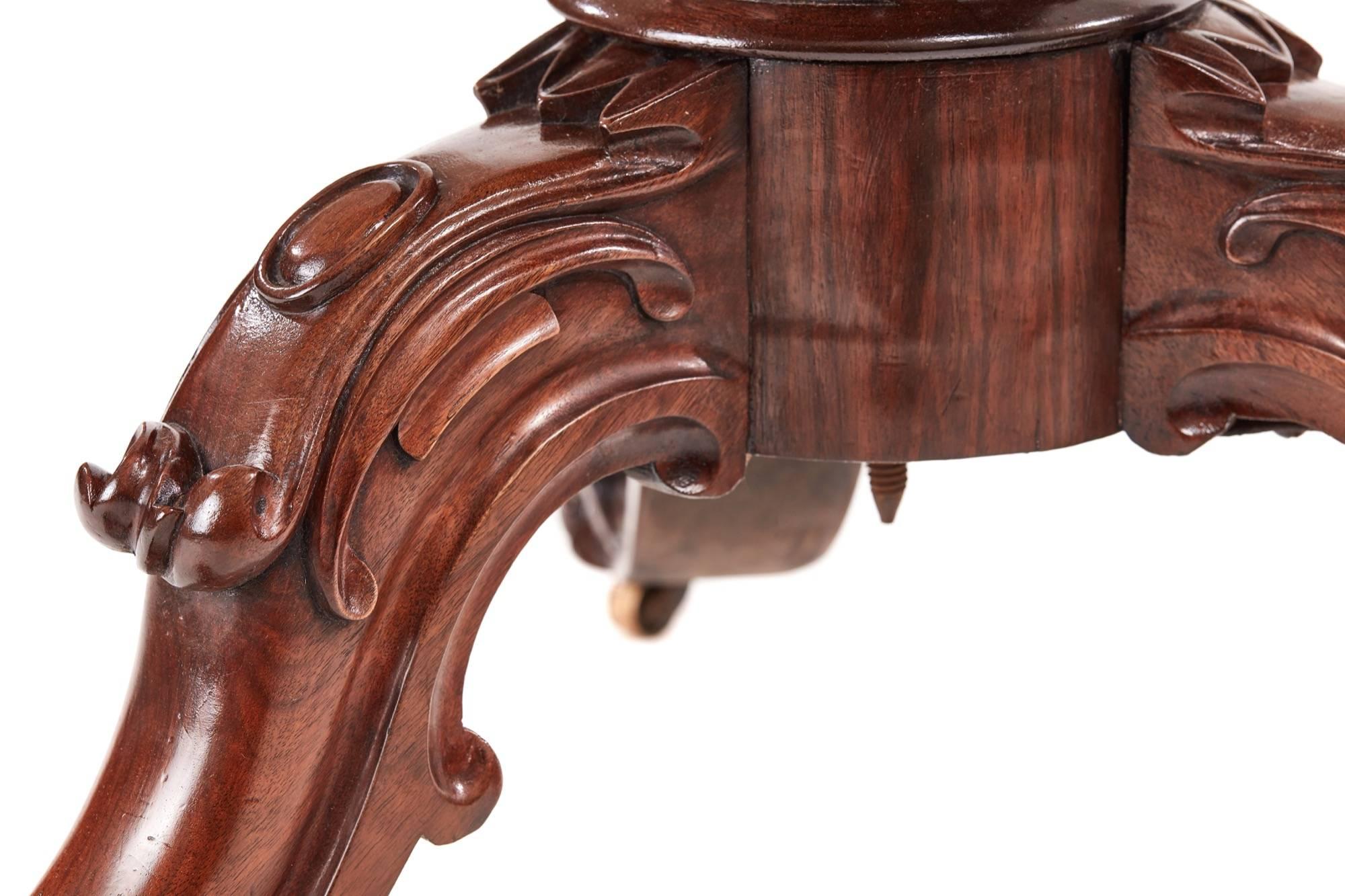 19th Century Fine Quality Burr Walnut Shaped Centre Table For Sale
