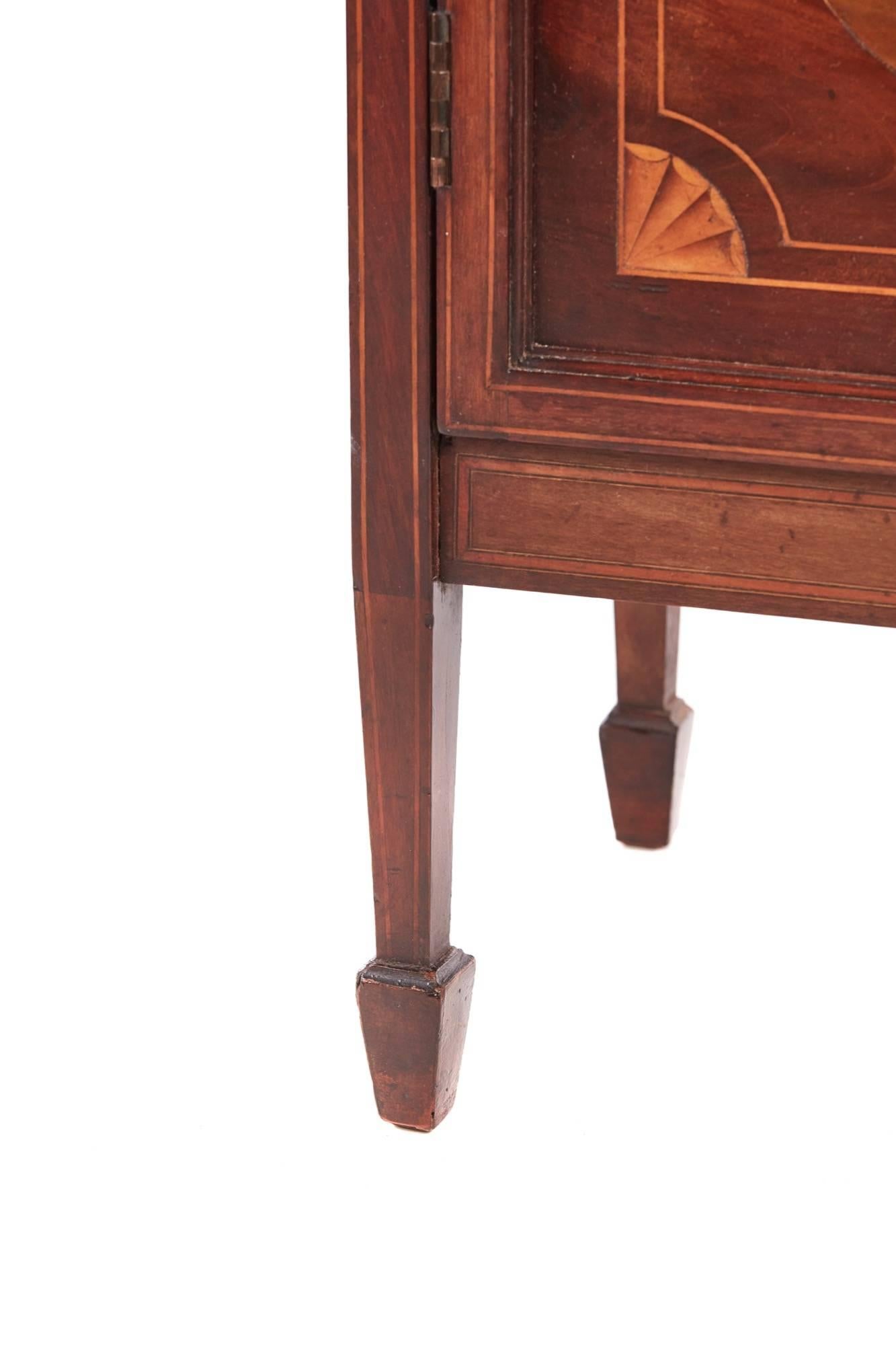 Victorian Quality Mahogany Inlaid Display Cabinet