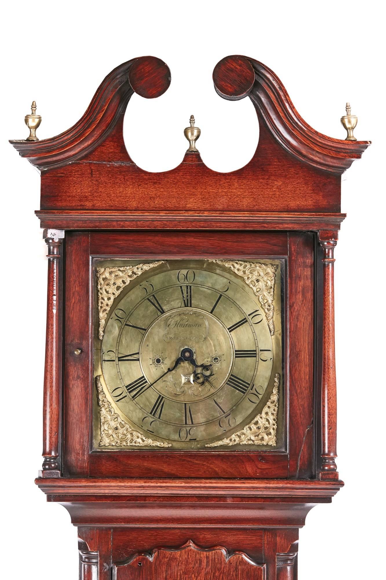 George II brass face red walnut longcase clock, the hood with broken swan neck pediment and brass finials, nice long door with a shaped top, quarter rounded columns to the case, standing on shaped feet, 30 hour movement in good working order, lovely