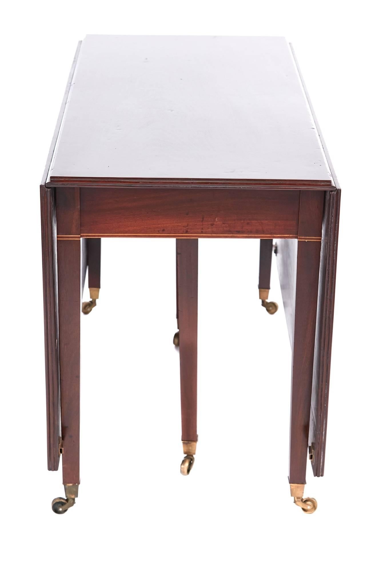Fine George III Mahogany Dining Table In Excellent Condition In Stutton, GB