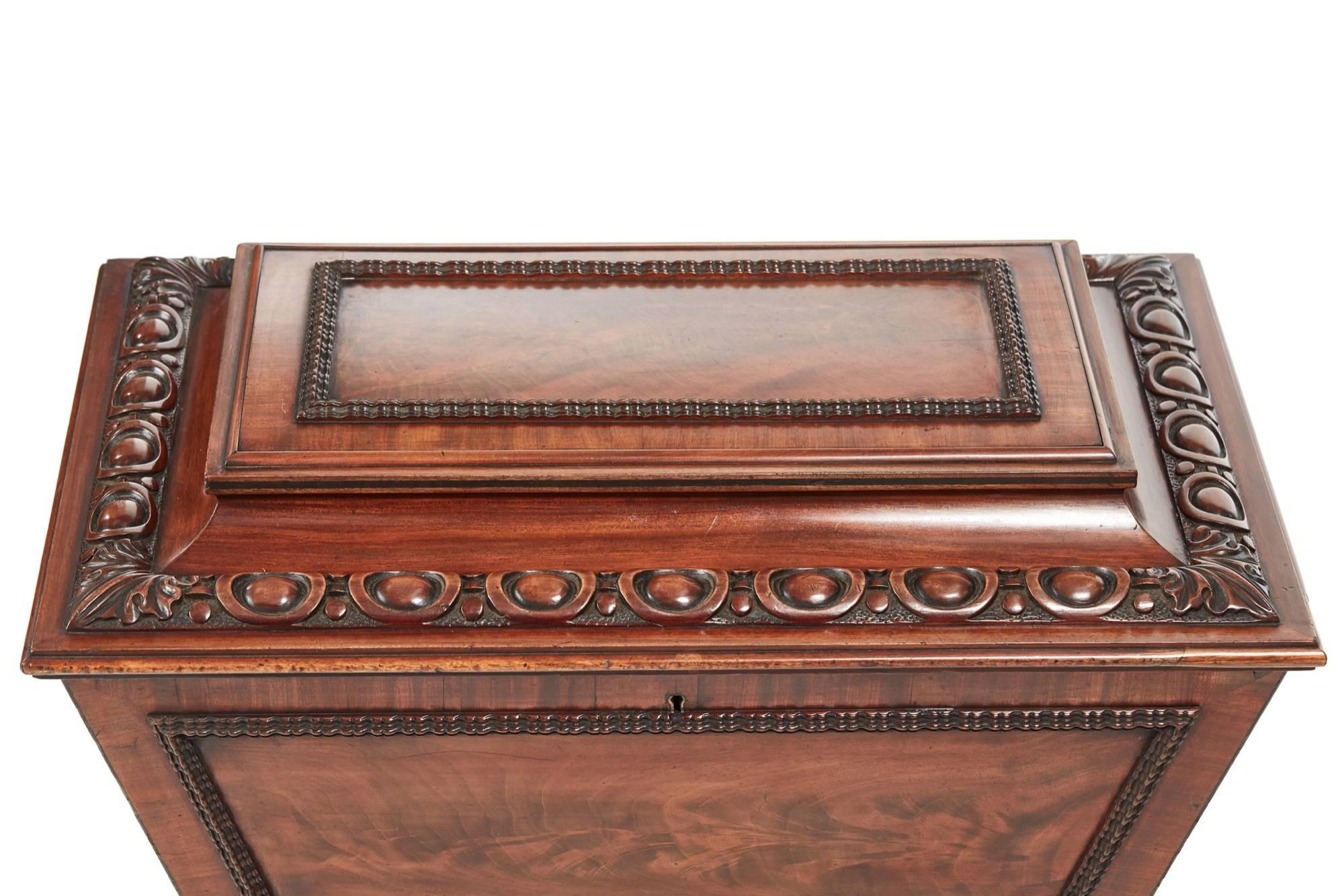 Fine William IV Carved Mahogany Wine Cooler In Excellent Condition For Sale In Stutton, GB