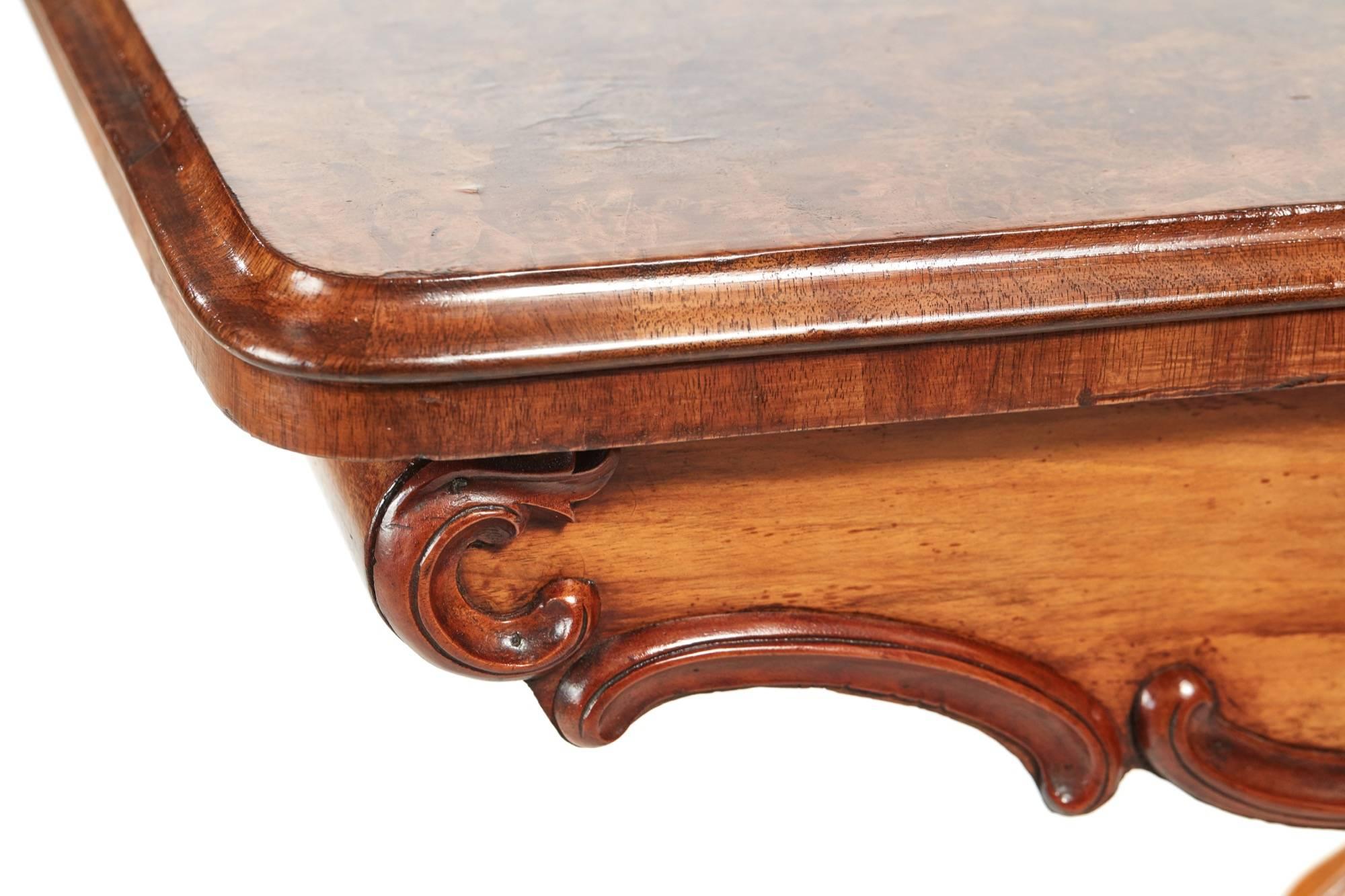 Fine Quality Victorian Burr Walnut Tea Table In Excellent Condition In Stutton, GB