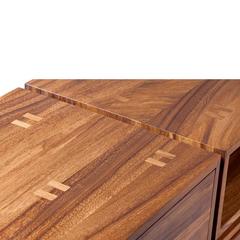 Console AM Contemporary en bois massif de Conacaste par Labrica