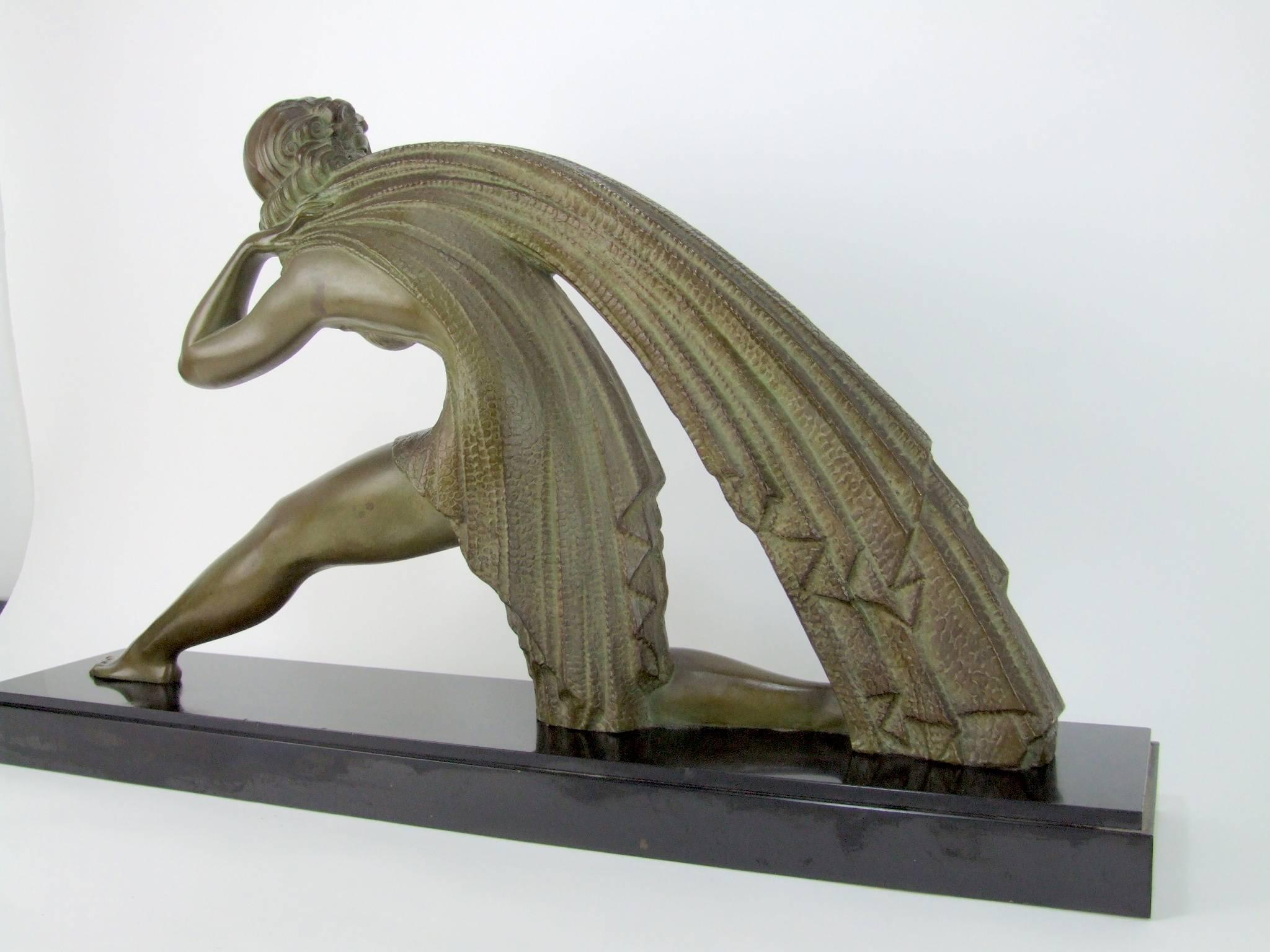 Large Bronze Art Deco Sculpture by Demetre Chiparus, circa 1925 For Sale 1