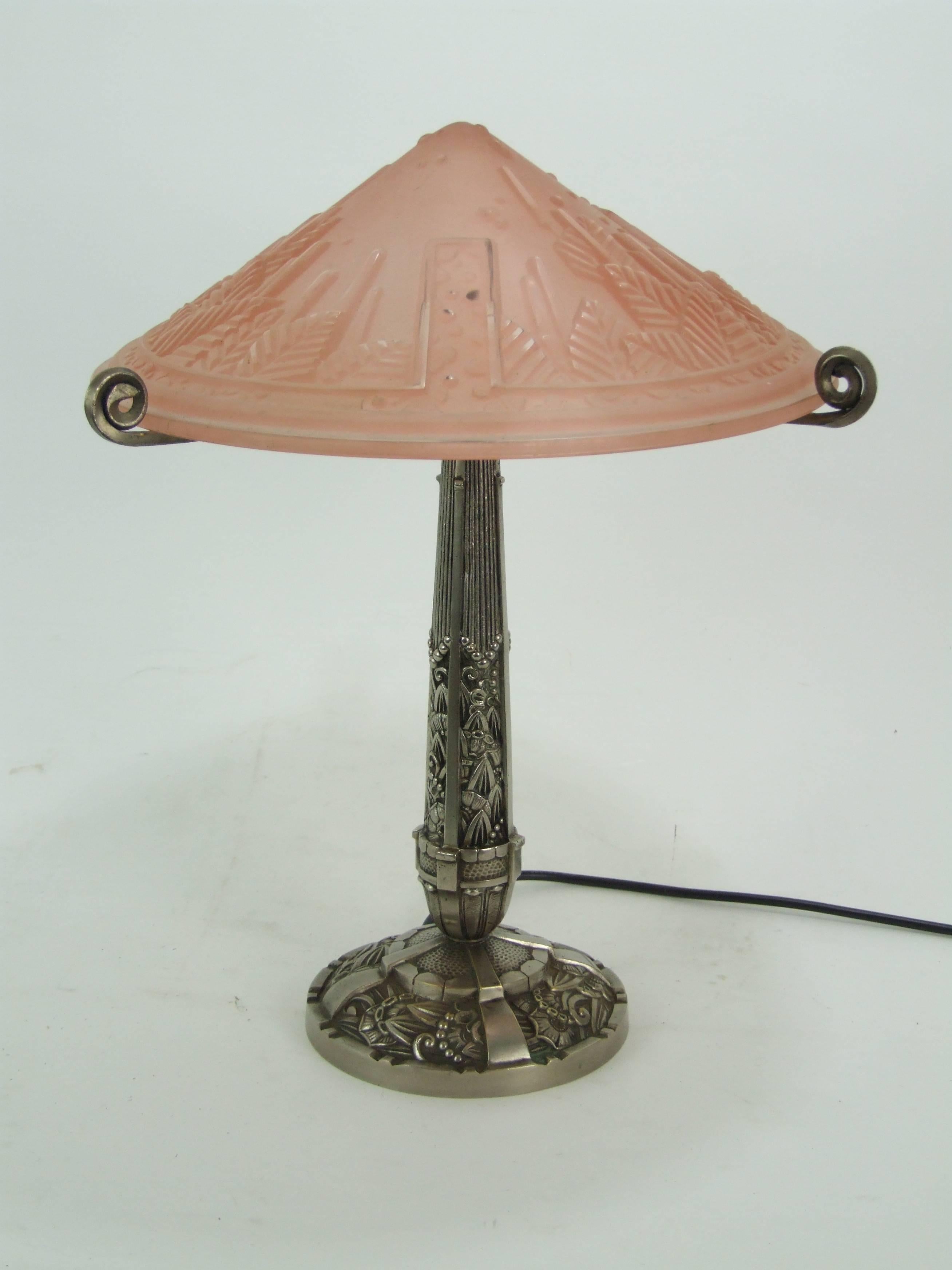 Bronze Table Lamp by Muller Freres In Excellent Condition For Sale In Warlingham, GB