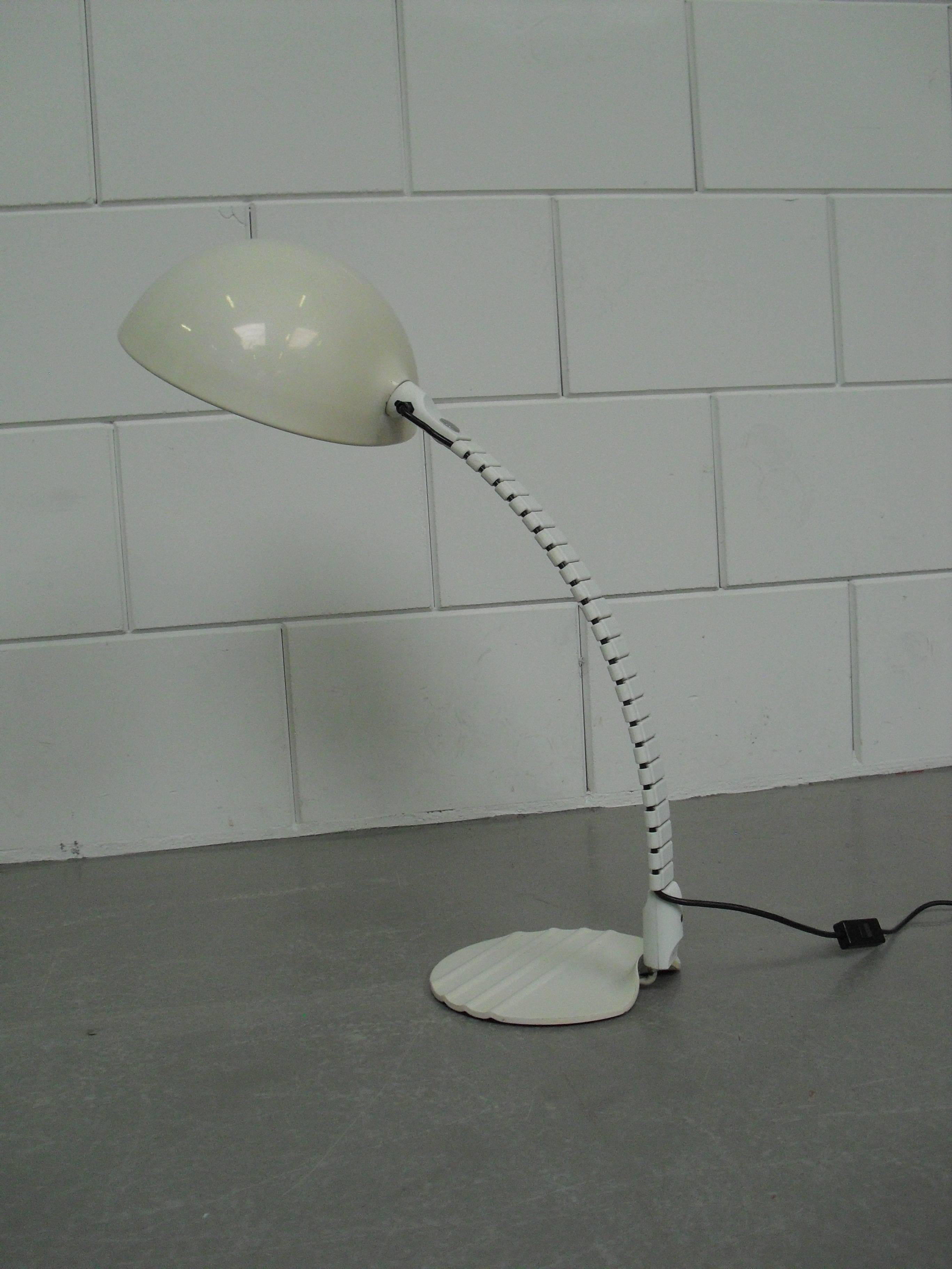 Lacquered Elio Martinelli Flex Calotta '660' Table lamp by Martinelli Luce, 1960s