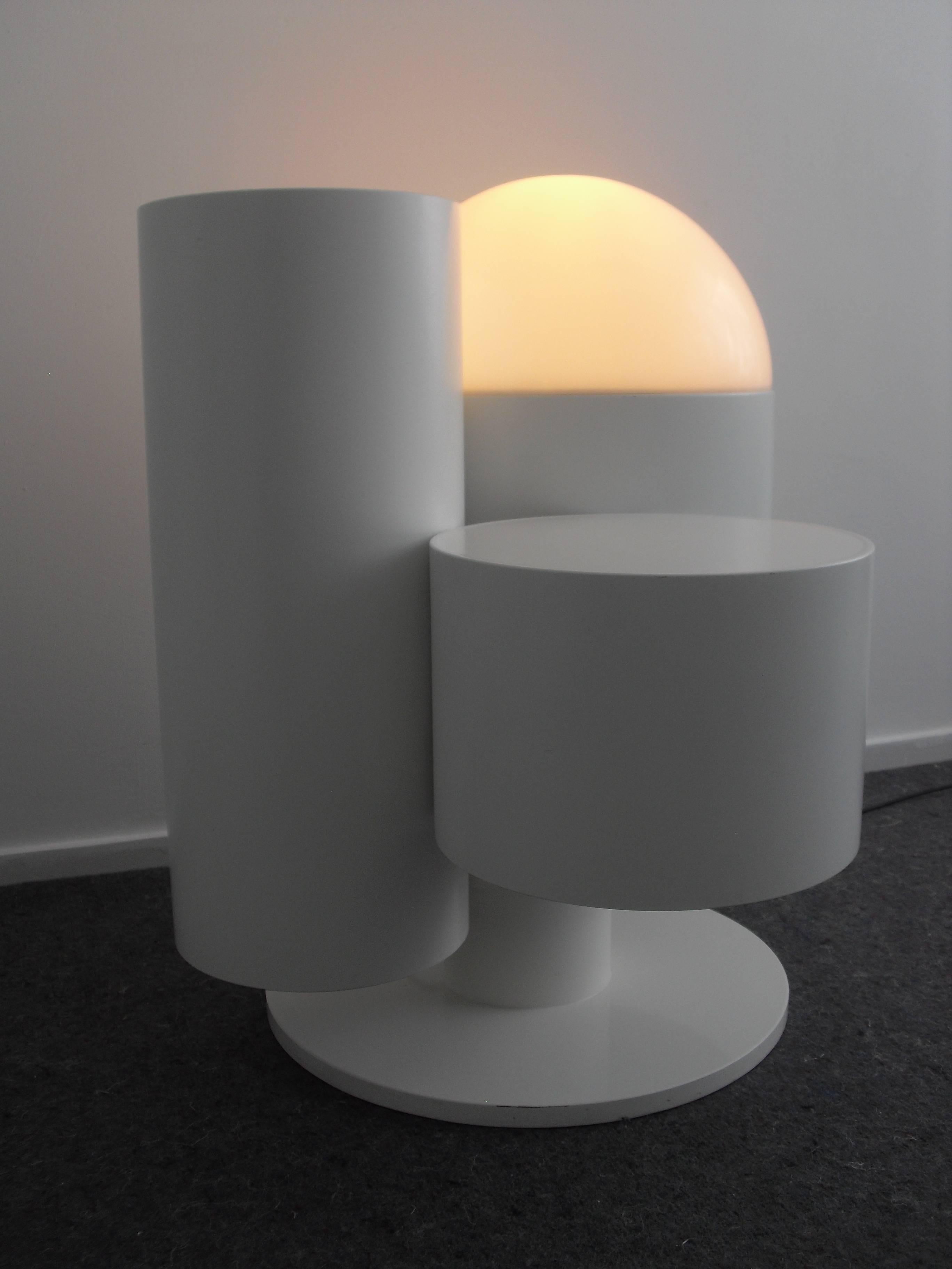 Dutch Design Floor Lamp with Table and Plant Standard, 1980s In Good Condition In Westmaas, NL