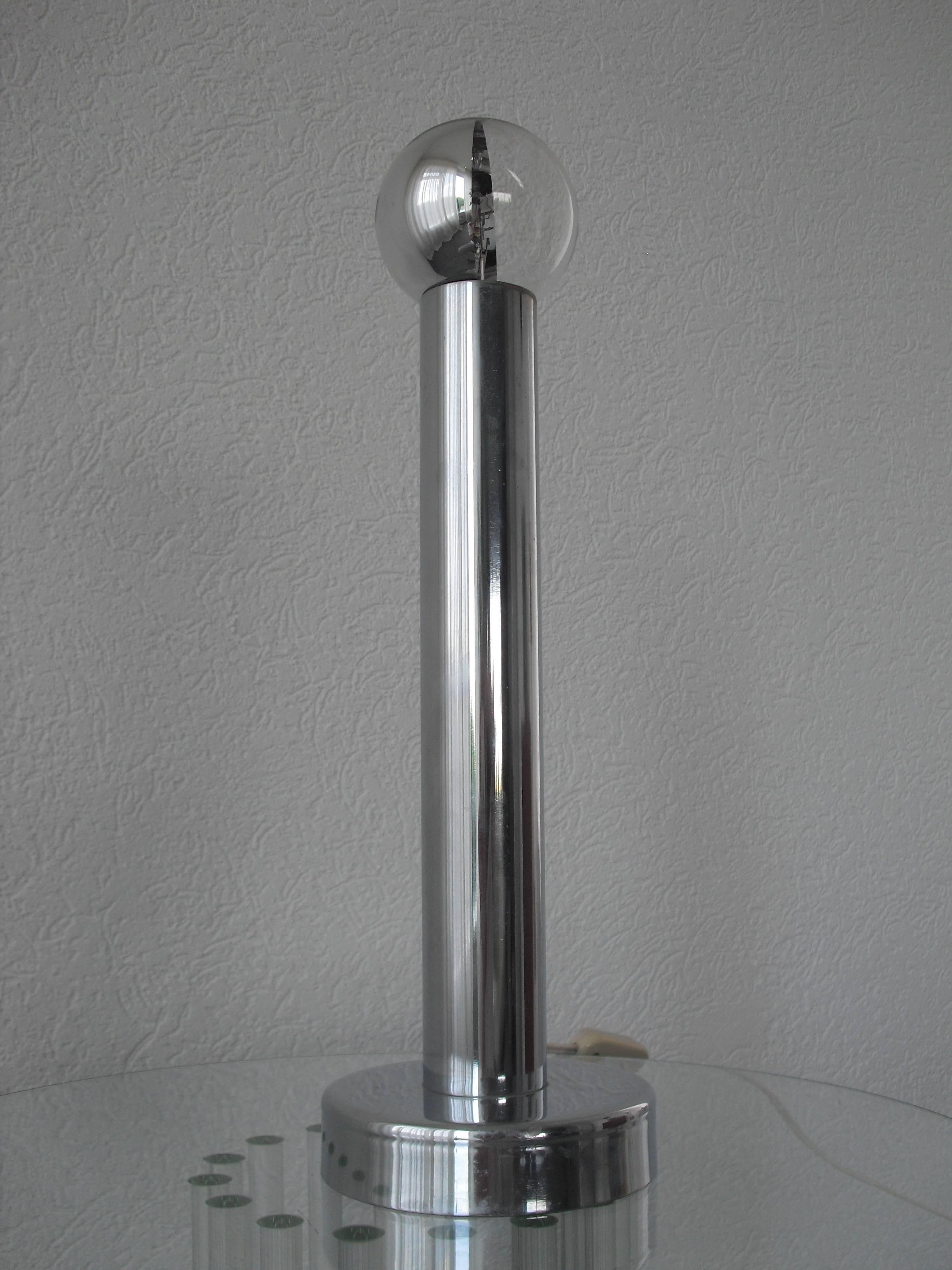 Mid-Century Modern Minimalist Chrome Targetti Style Table Lamp, 1960s For Sale