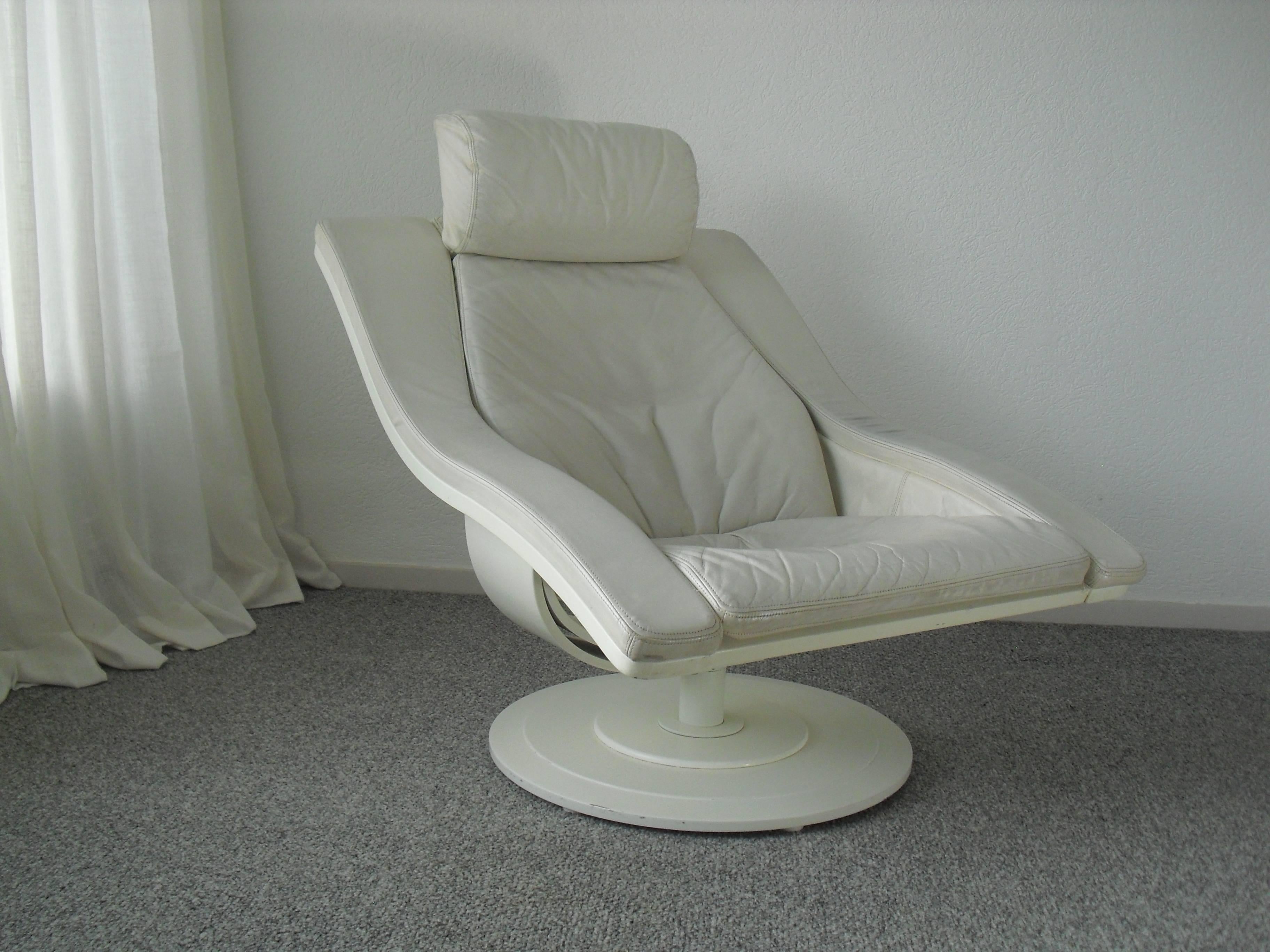Swedish Nelo Sweden 'Move' Swivel Lounge Chair by Takashi Okamura & Erik Marquardsen