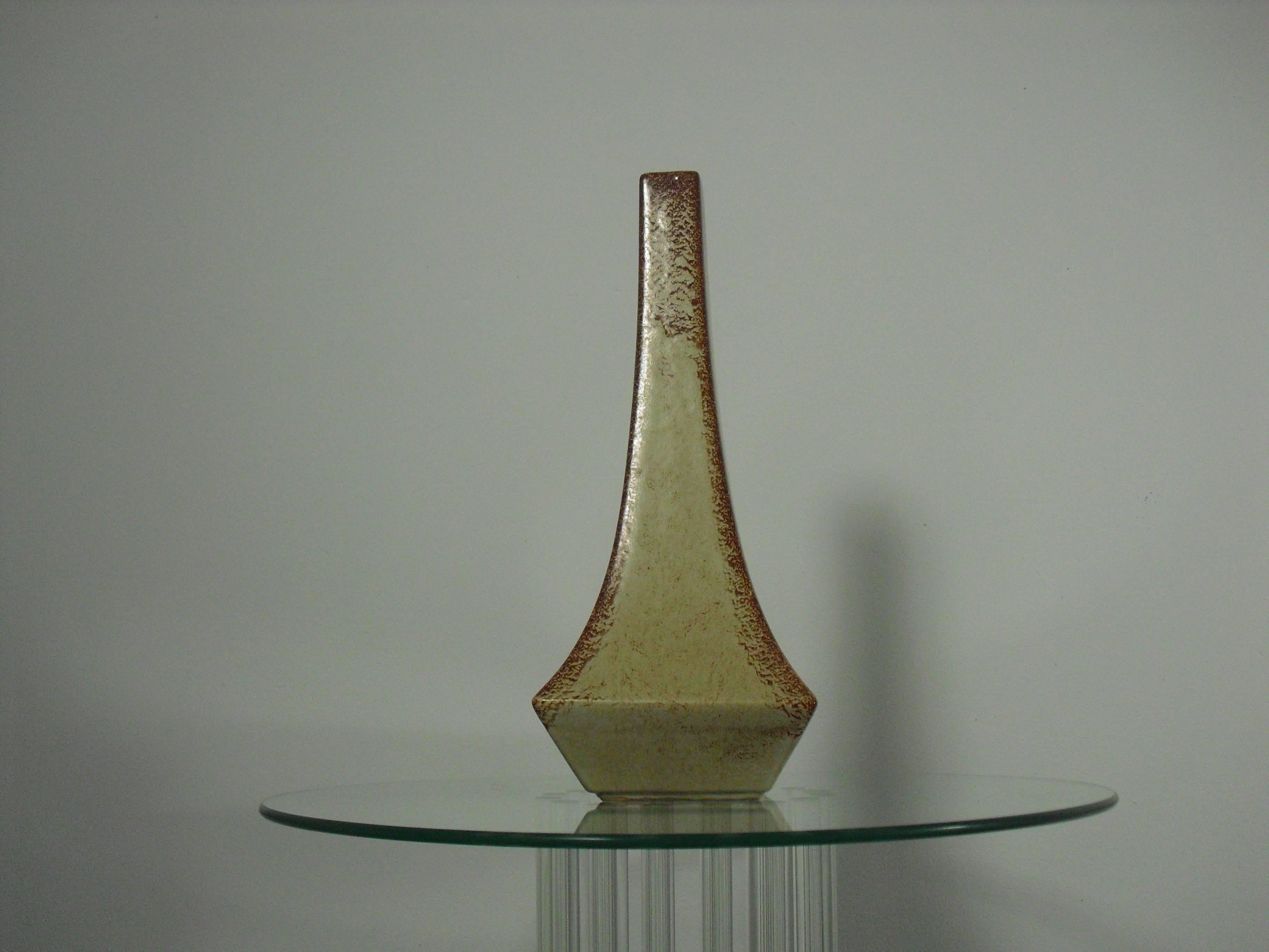 Italian Mid-Century Modern Ceramic Bertoncello Vase, 1960s In Excellent Condition In Westmaas, NL