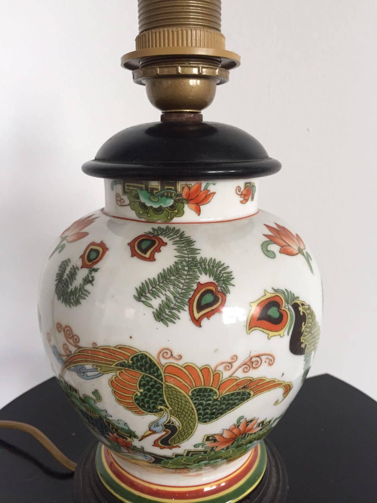 Hand-Painted 20th Century Japanese Ceramic Table Lamp, Showa Period 1930 For Sale
