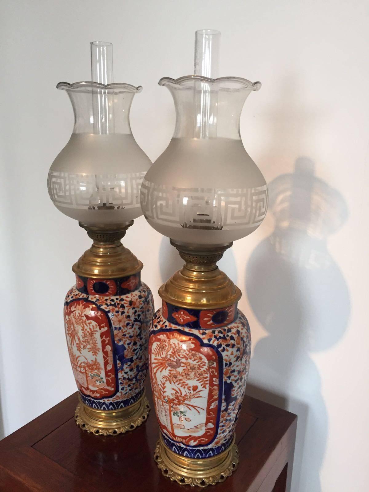 Glass Pair of 19th Century Antique Japanese Porcelain Ko Imari Oil Lampsm, circa 1825 For Sale
