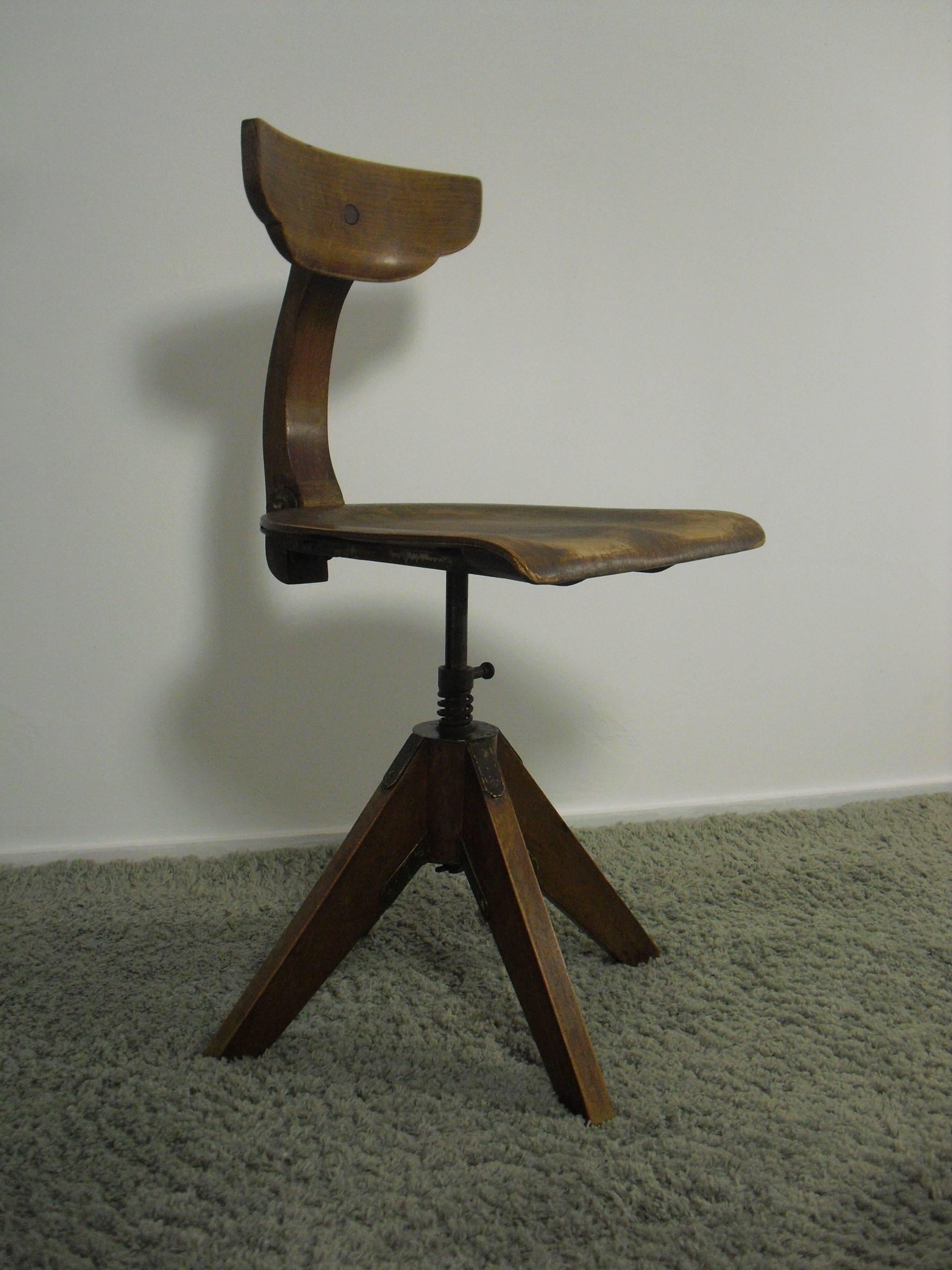 Early 20th Century German Bauhaus Industrial Architectural Oak Desk Chair 1