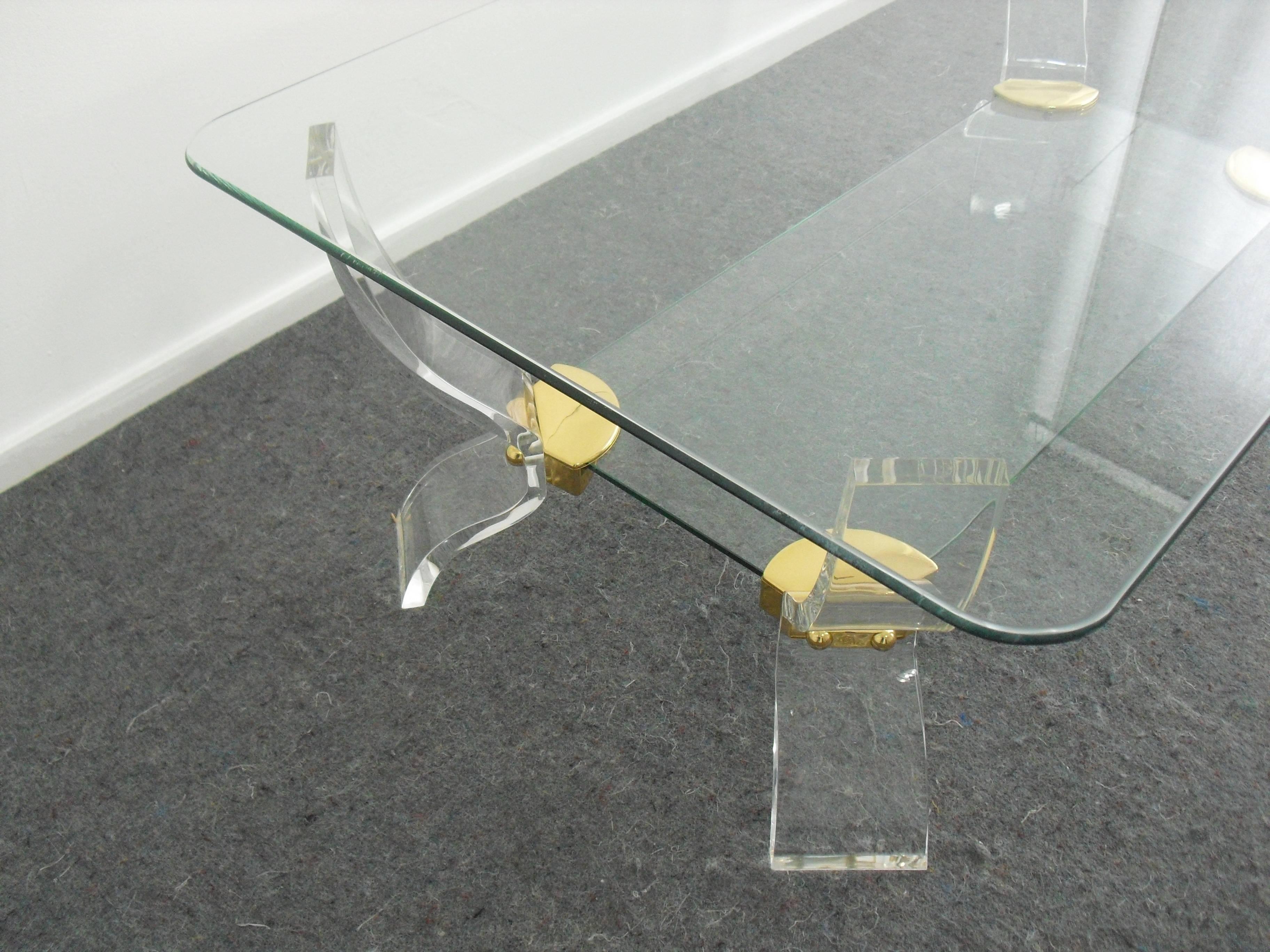 Hollywood Regency Spanish Two Tier Coffee Table by Curvasa Meubles, 1980's. In Good Condition For Sale In Westmaas, NL