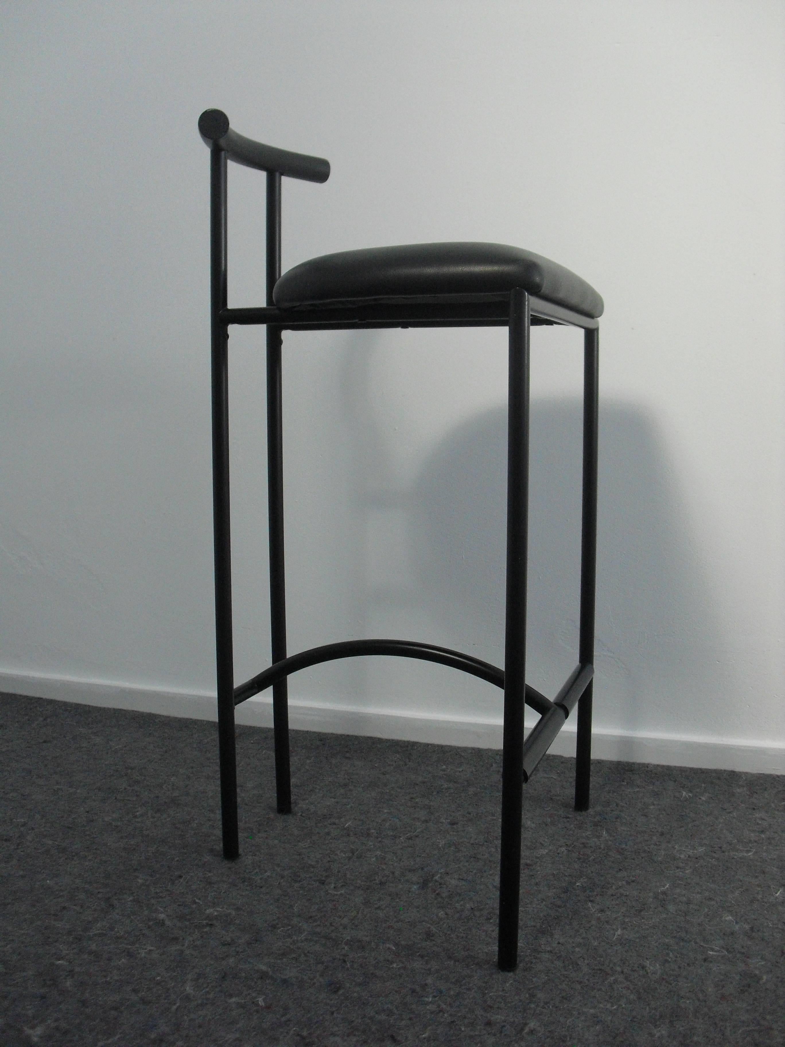 Minimalist Tokyo Bar Stool by Rodney Kinsman for Bieffeplast Italy, 1980's. In Good Condition For Sale In Westmaas, NL