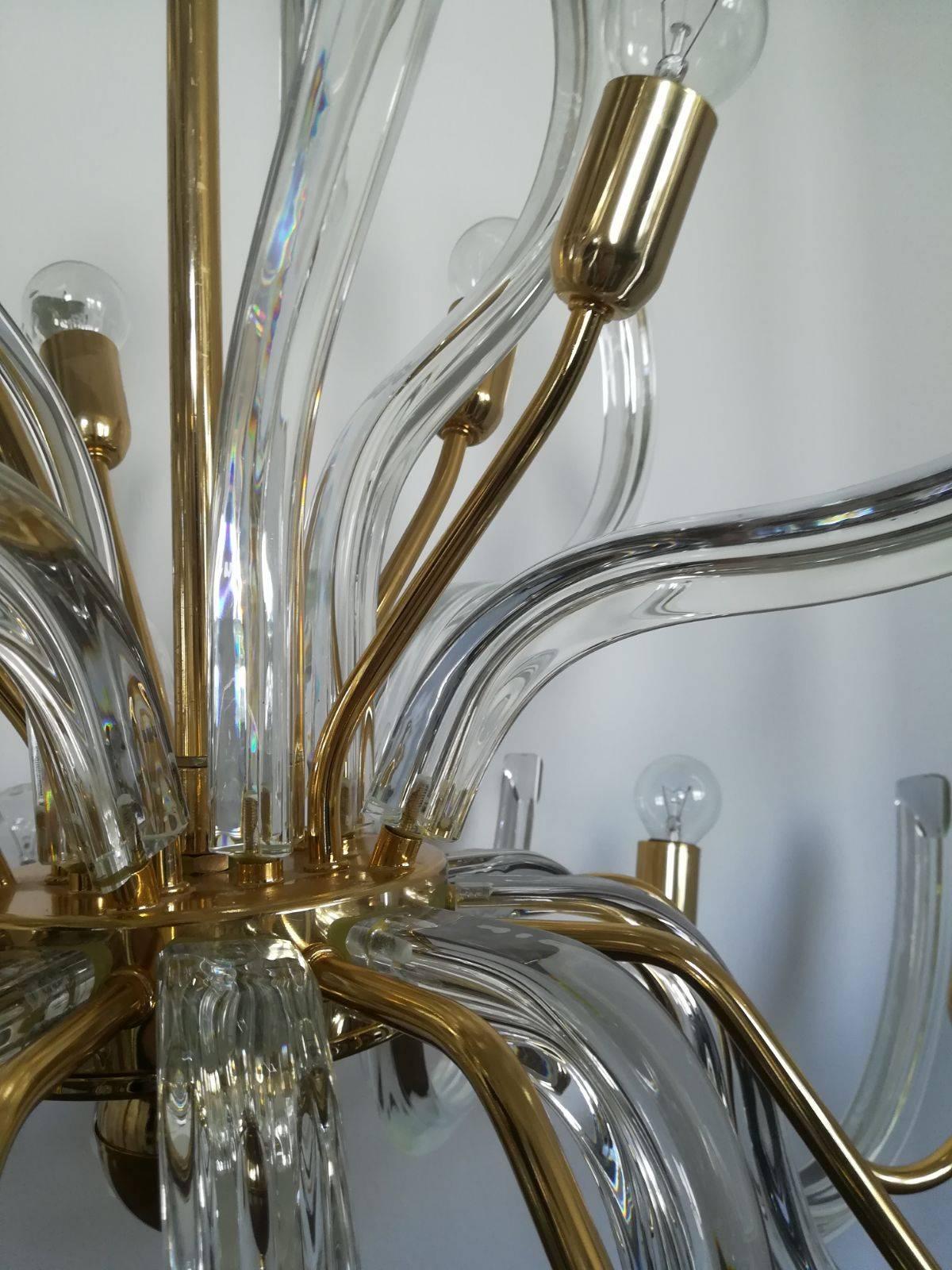 Mid-Century Modern Curved Clear Crystal Glass Venini Chandelier, Brass Frame For Sale 3