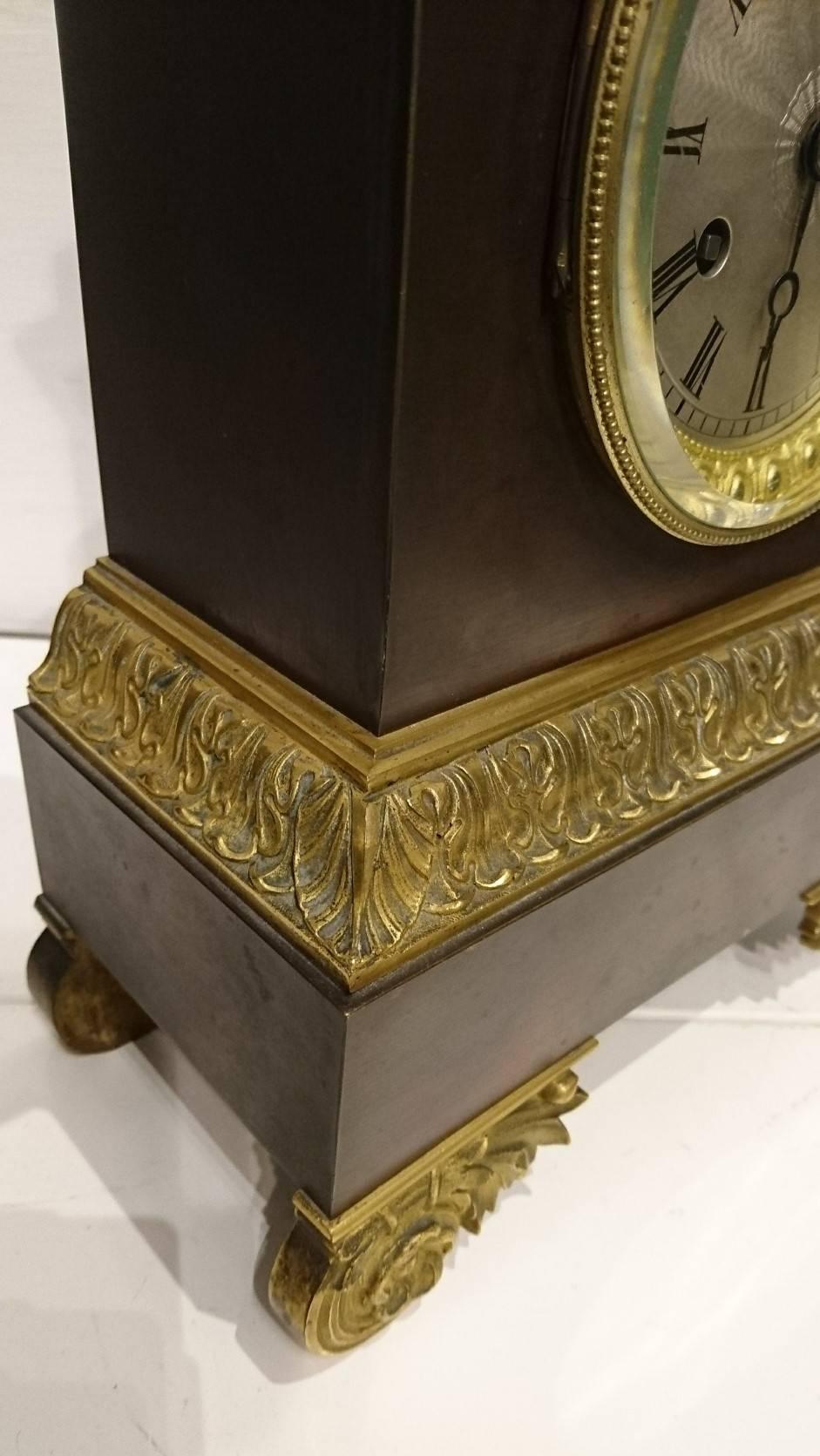 19th Century, French Bronze and Ormolu Mantel Clock For Sale 3