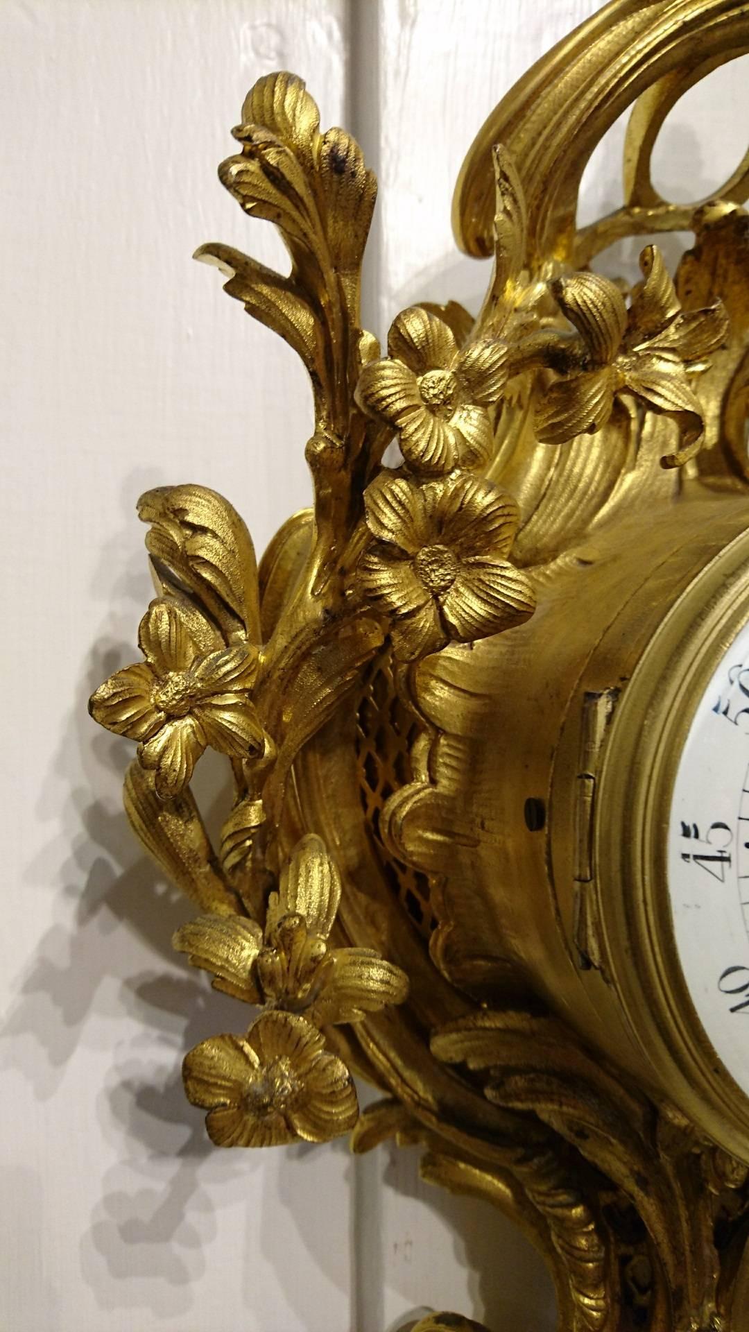 19th Century French Ormolu Cartel Clock For Sale 5