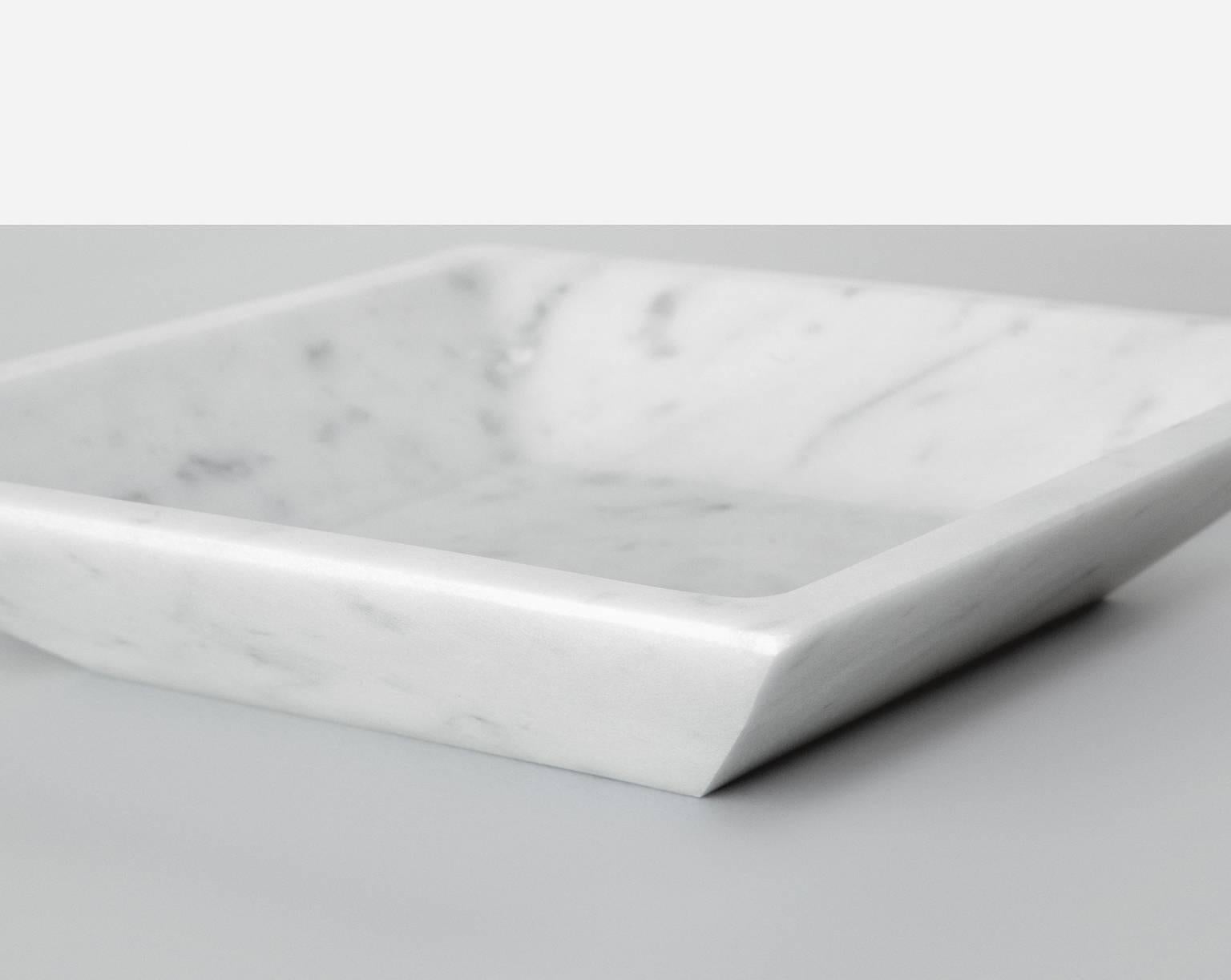Modern Dish in White Carrara Marble by Studioformart, Italy