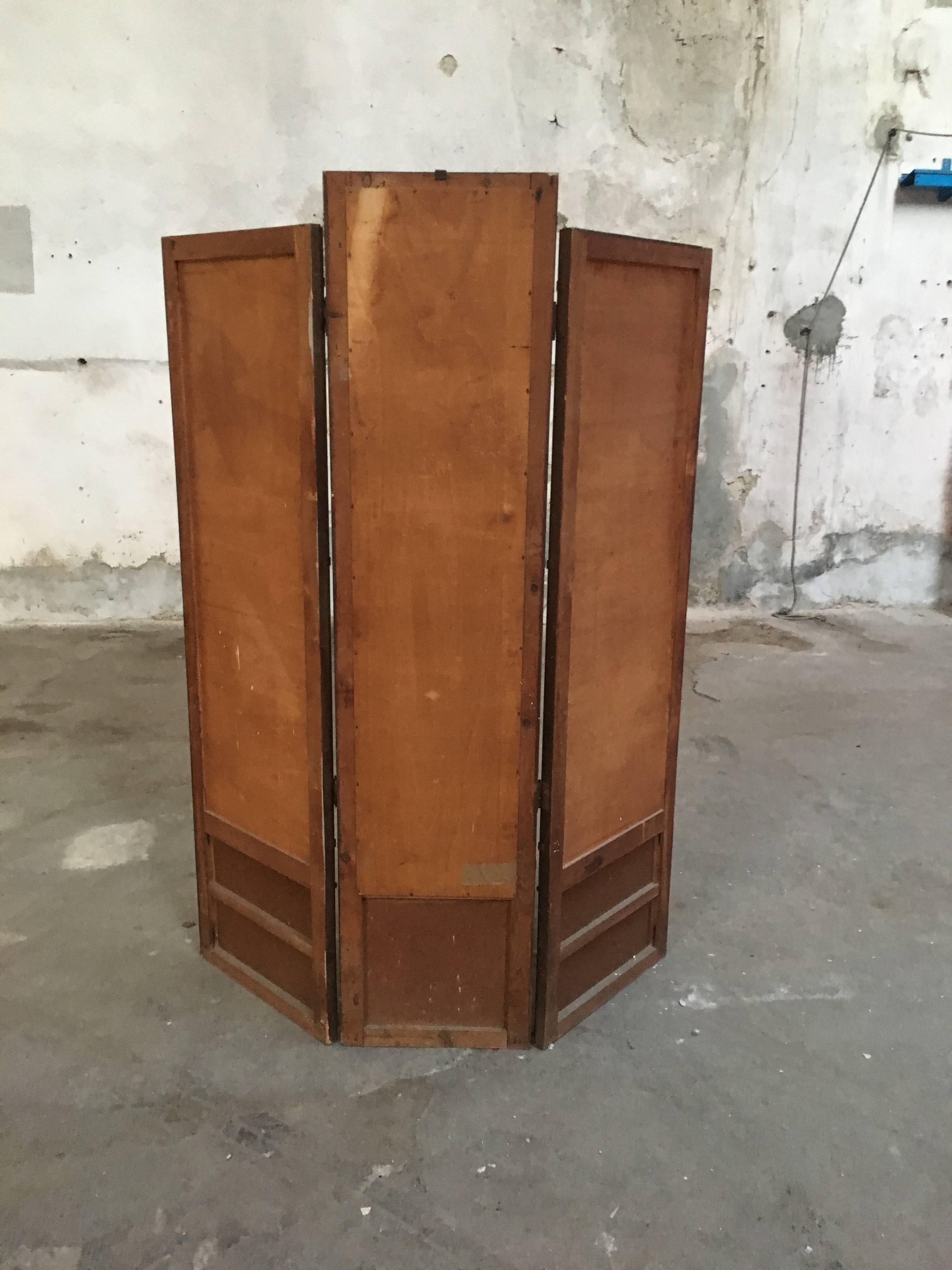 Mid-Century Modern Italian Triptych Tailoring Dressing Mirror from 1960s with Wooden Base