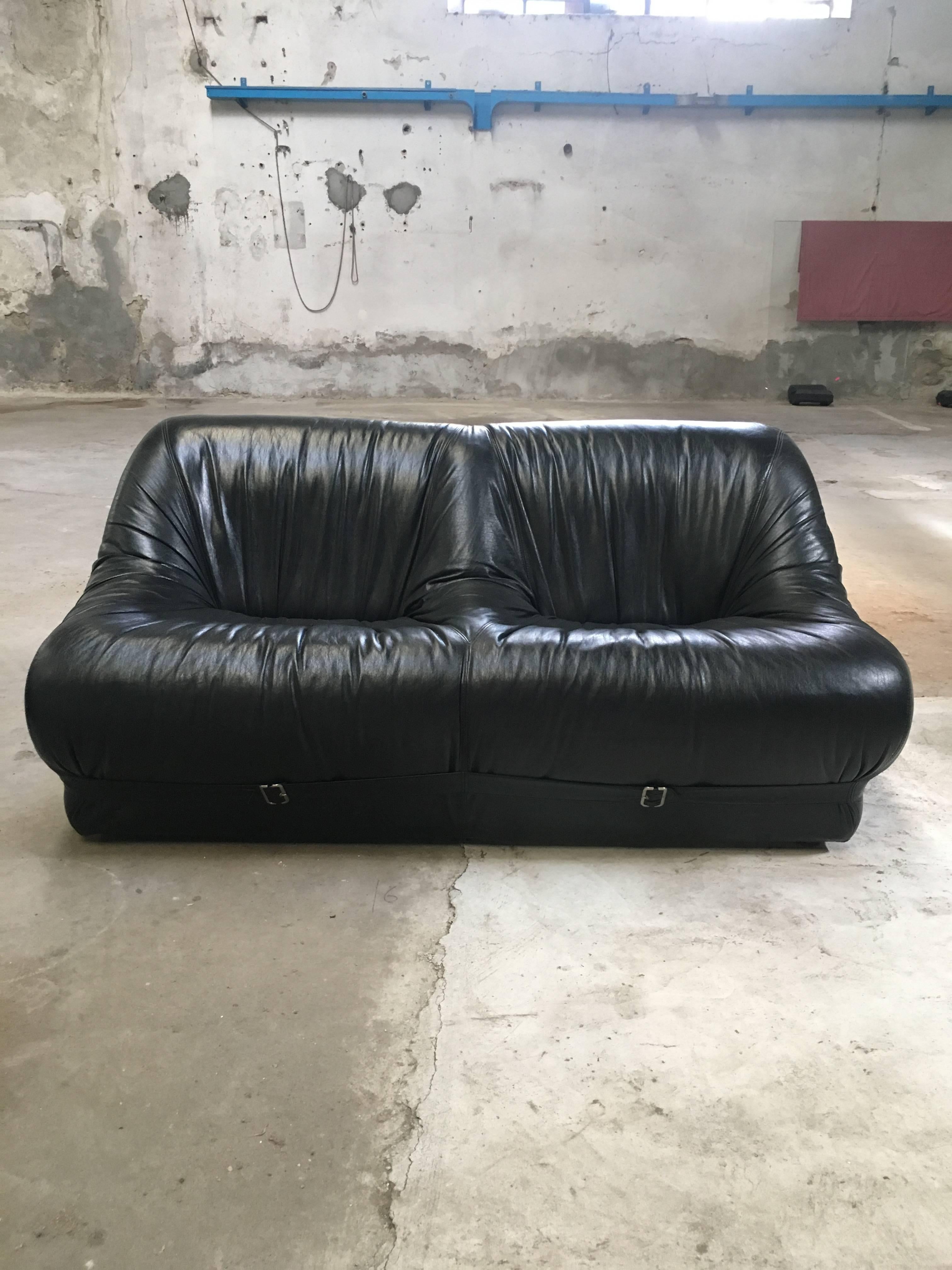 Italian Living Room Set with Leather Sofa and Armchairs from 1970s 1