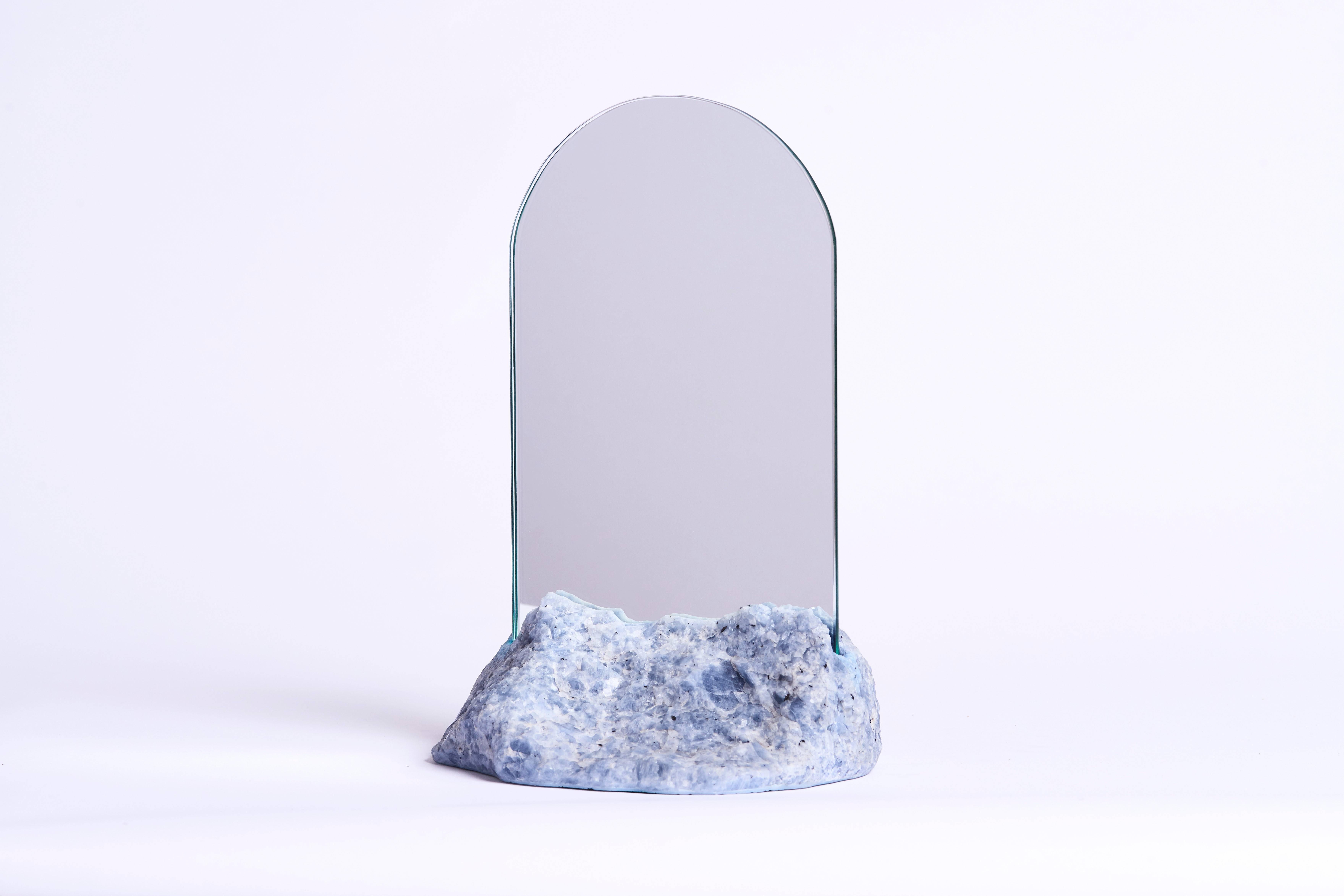 The Aura mirrors are crafted using semi-precious stones, pierced by monolithic mirrors projecting an air of being both ethereal and brooding. The crystals and stones are believed to have different metaphysical properties, while the mirrors