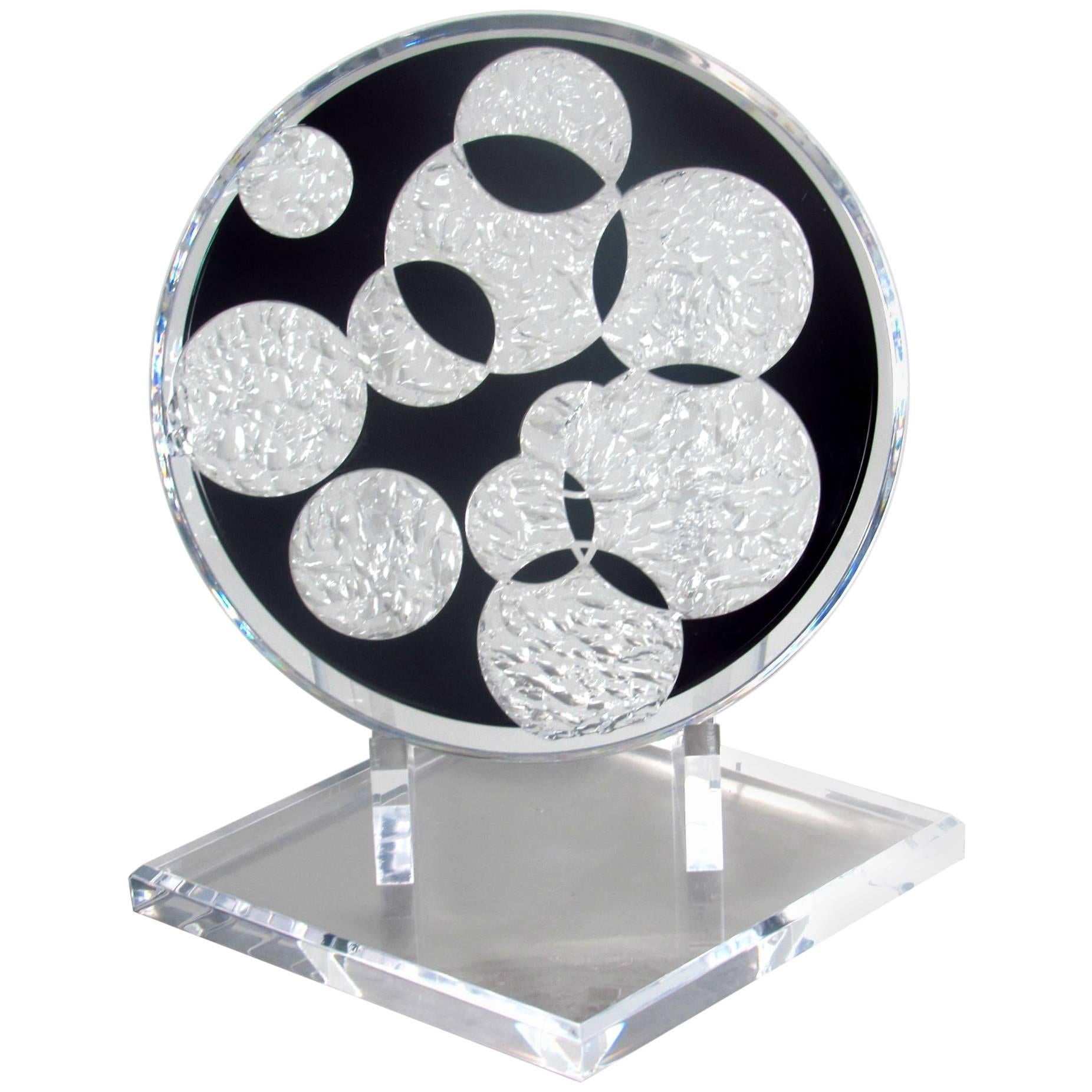 1980s Abstract Modern Lucite Disc Sculpture For Sale