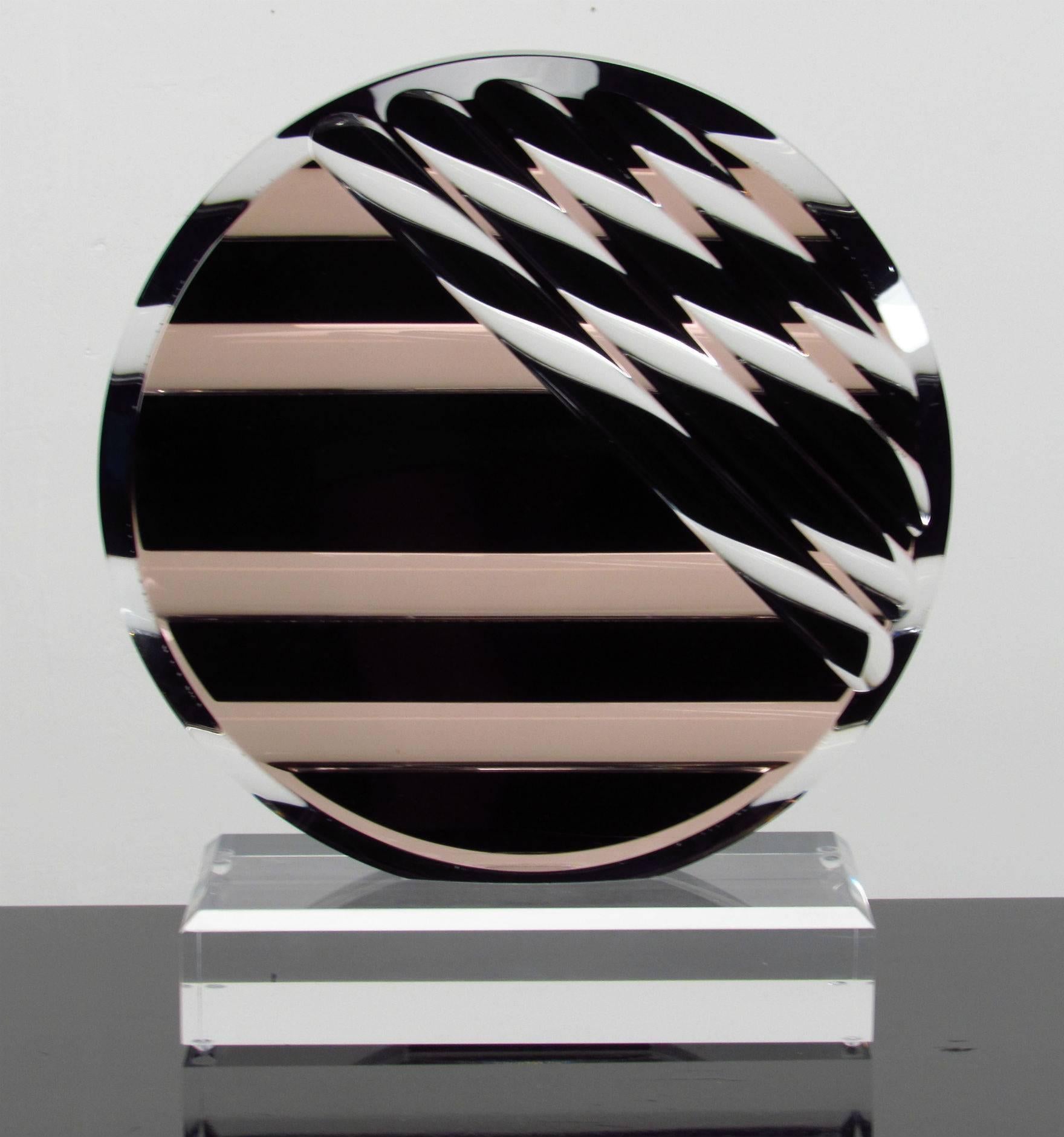 Lucite 1980s Abstract Modern Disc Sculpture For Sale 2