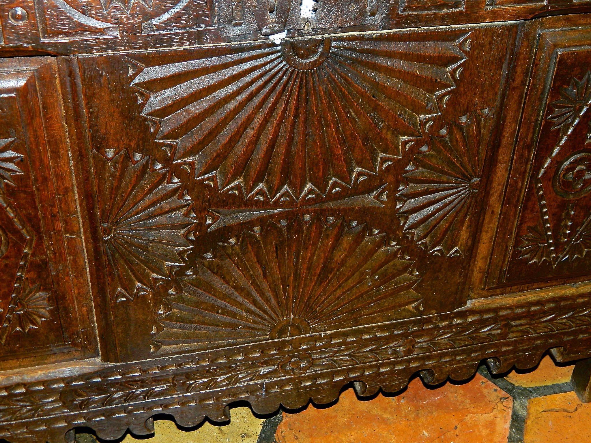 Early to Mid-17th Century Carved Spanish Basque Arms Chest, Oak 1