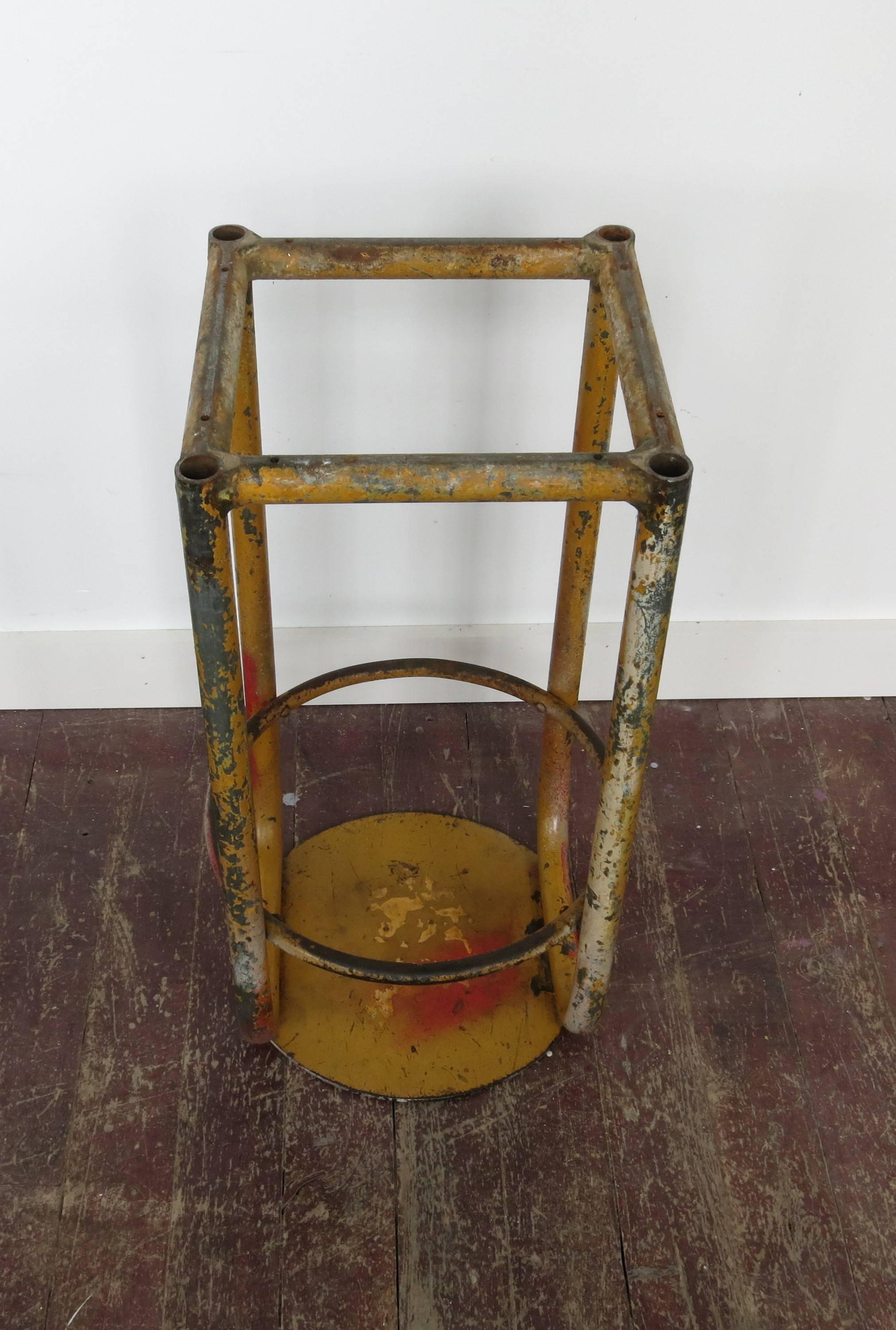 Vintage Metal Industrial Shop Stool, 1960s In Good Condition In Newtown, CT