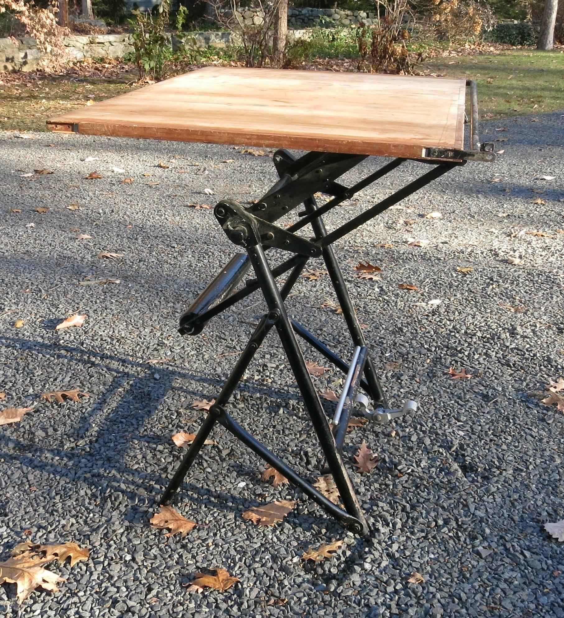 French Minimalist Drafting Table 2