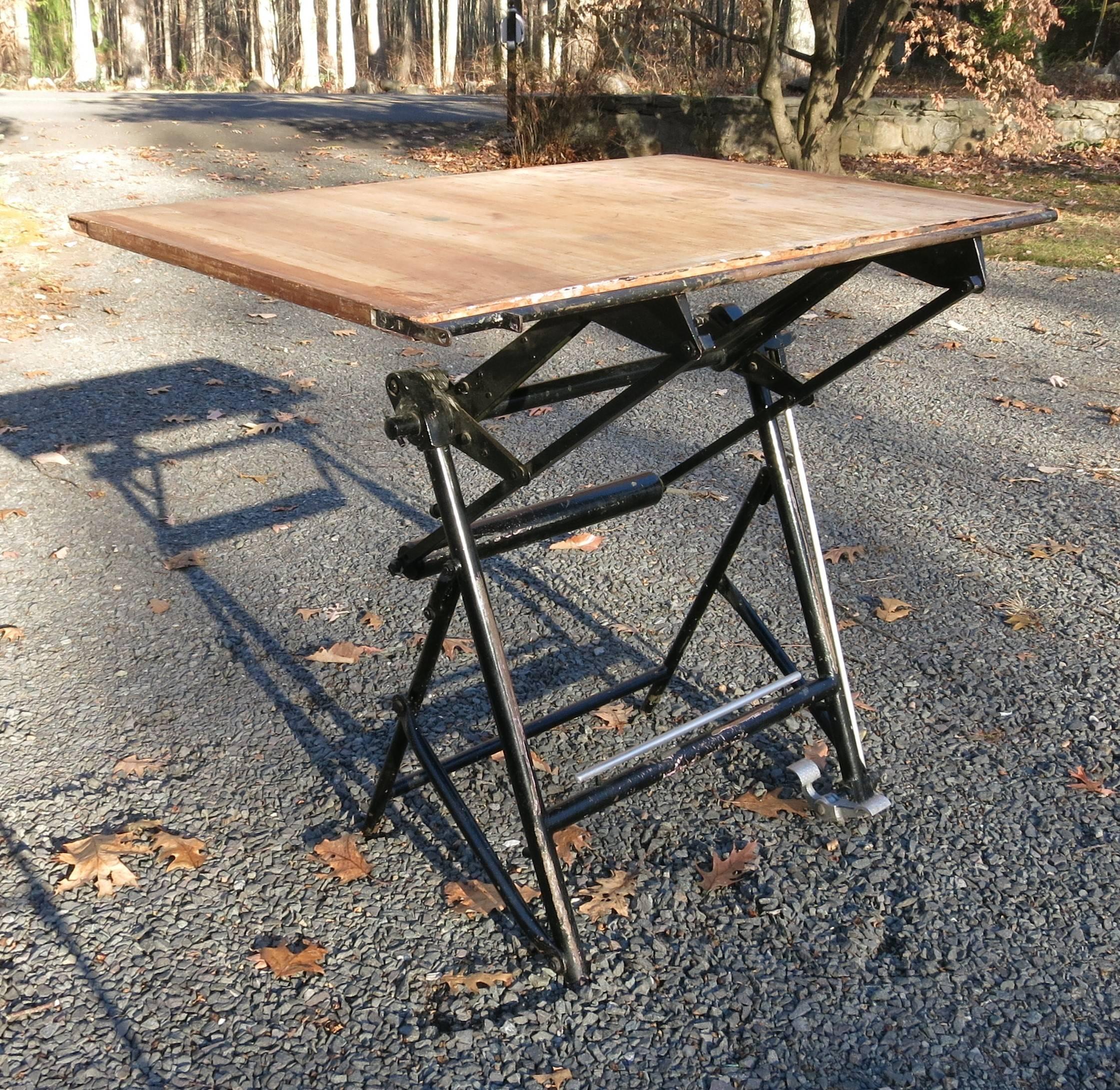 French Minimalist Drafting Table 3