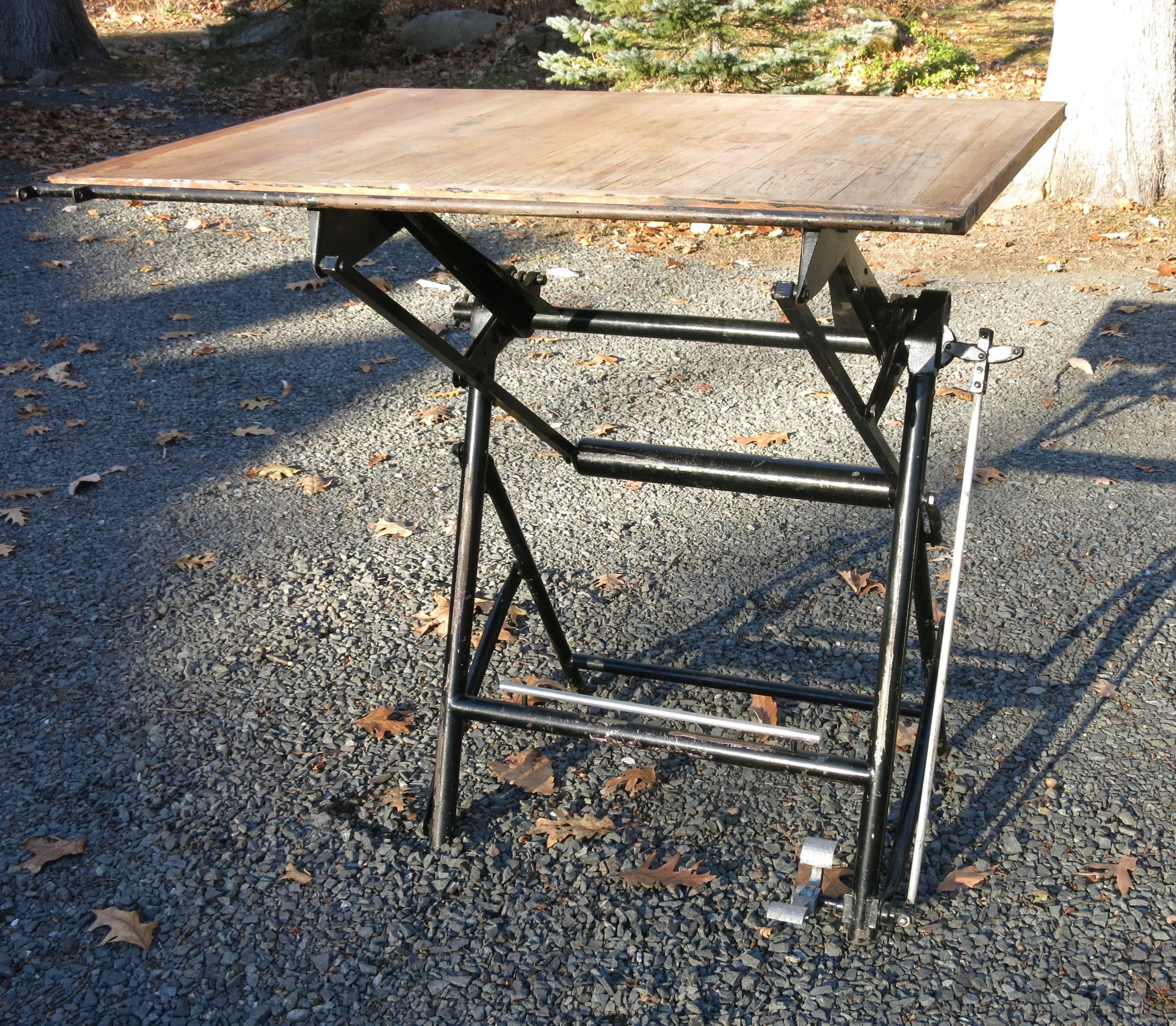 French Minimalist Drafting Table 4