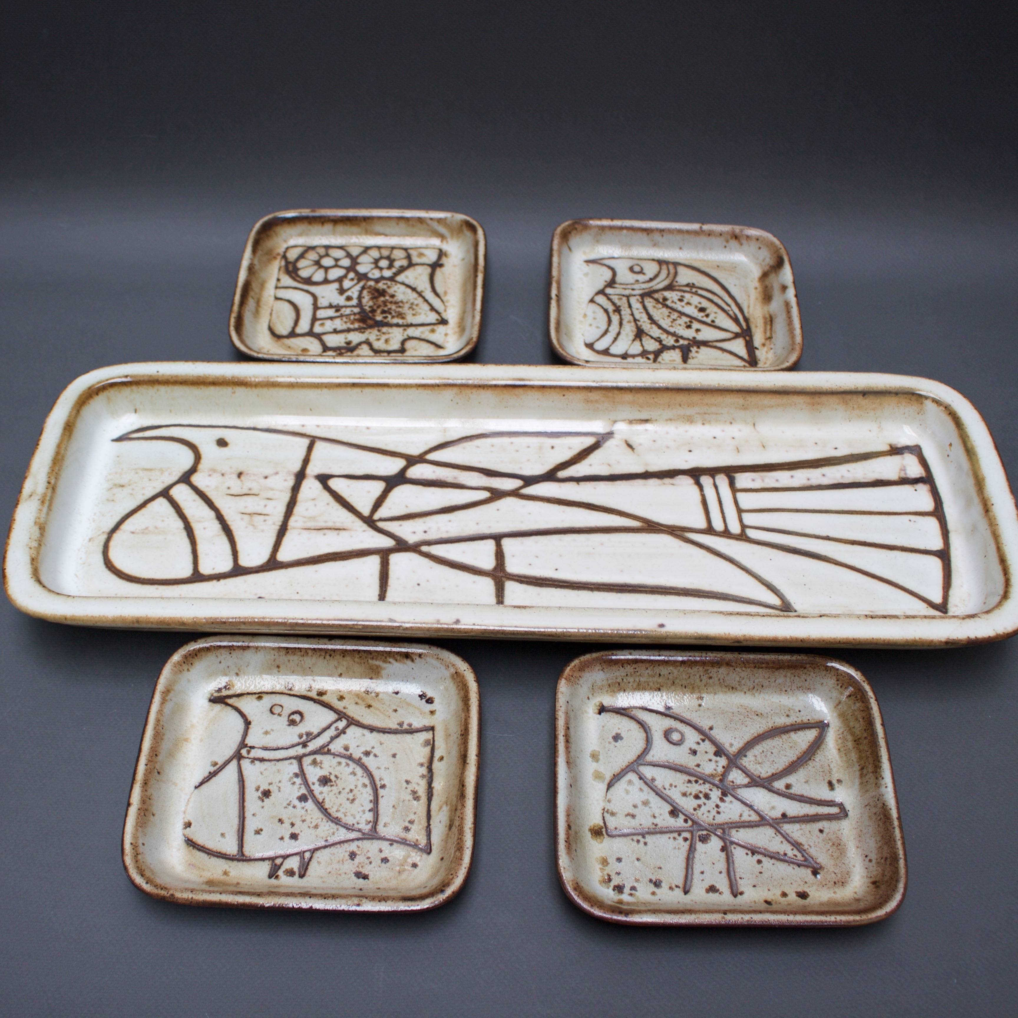 Mid-Century Modern Set of Five Ceramic Serving Platter and Plates by Jacques Pouchain, circa 1950s