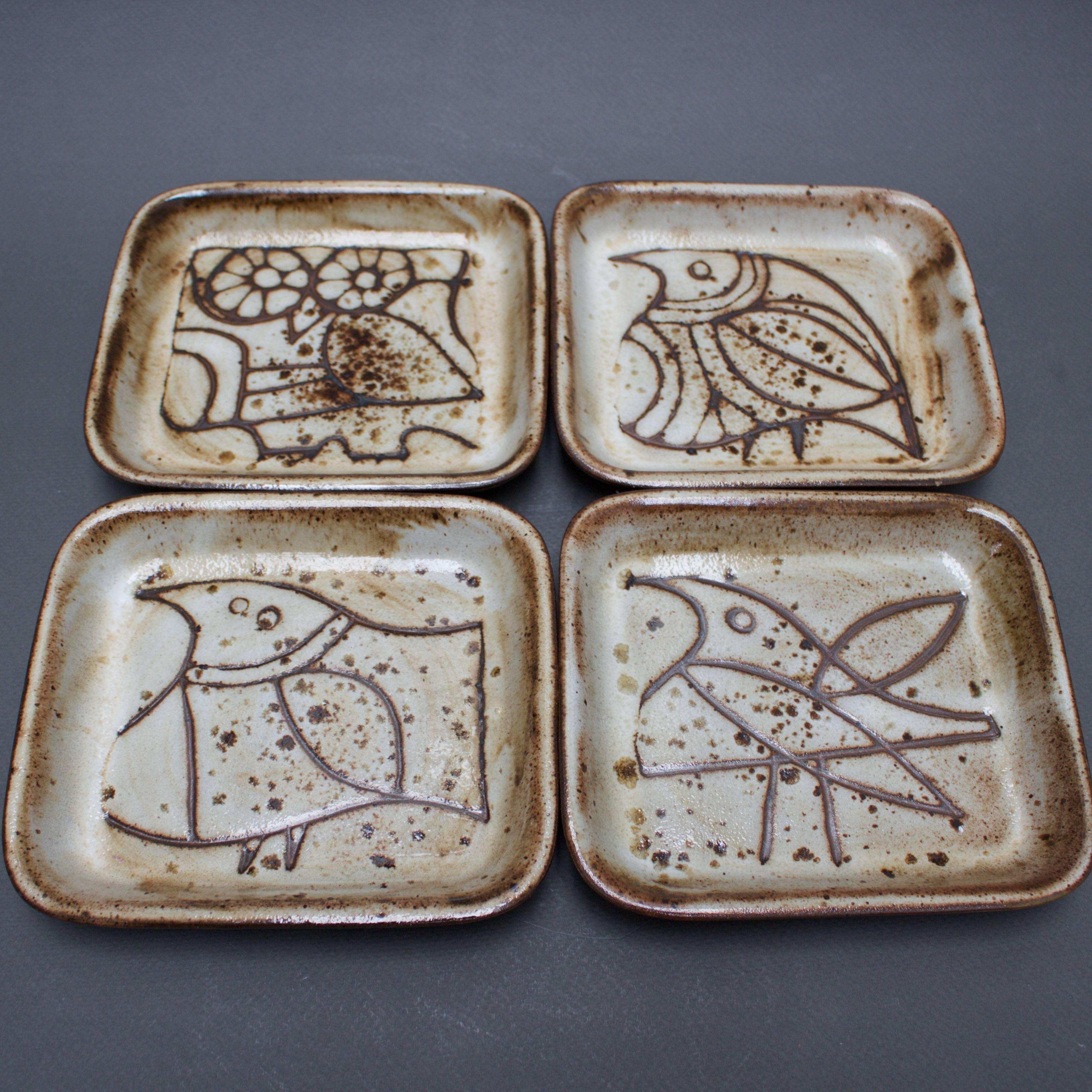 Mid-20th Century Set of Five Ceramic Serving Platter and Plates by Jacques Pouchain, circa 1950s