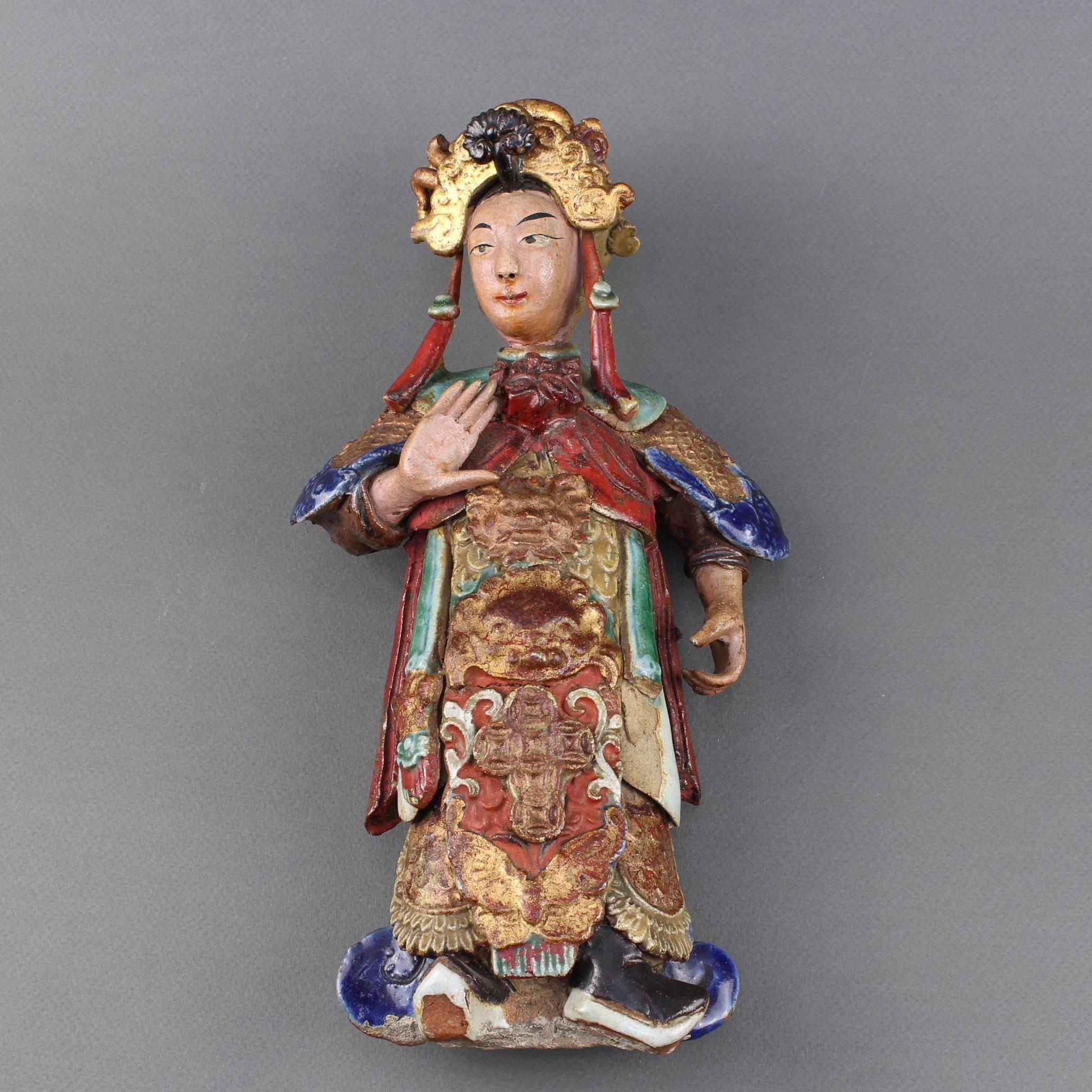 Glazed Set of Two 19th Century Chinese Earthenware Decorative Wall-Hanging Figures