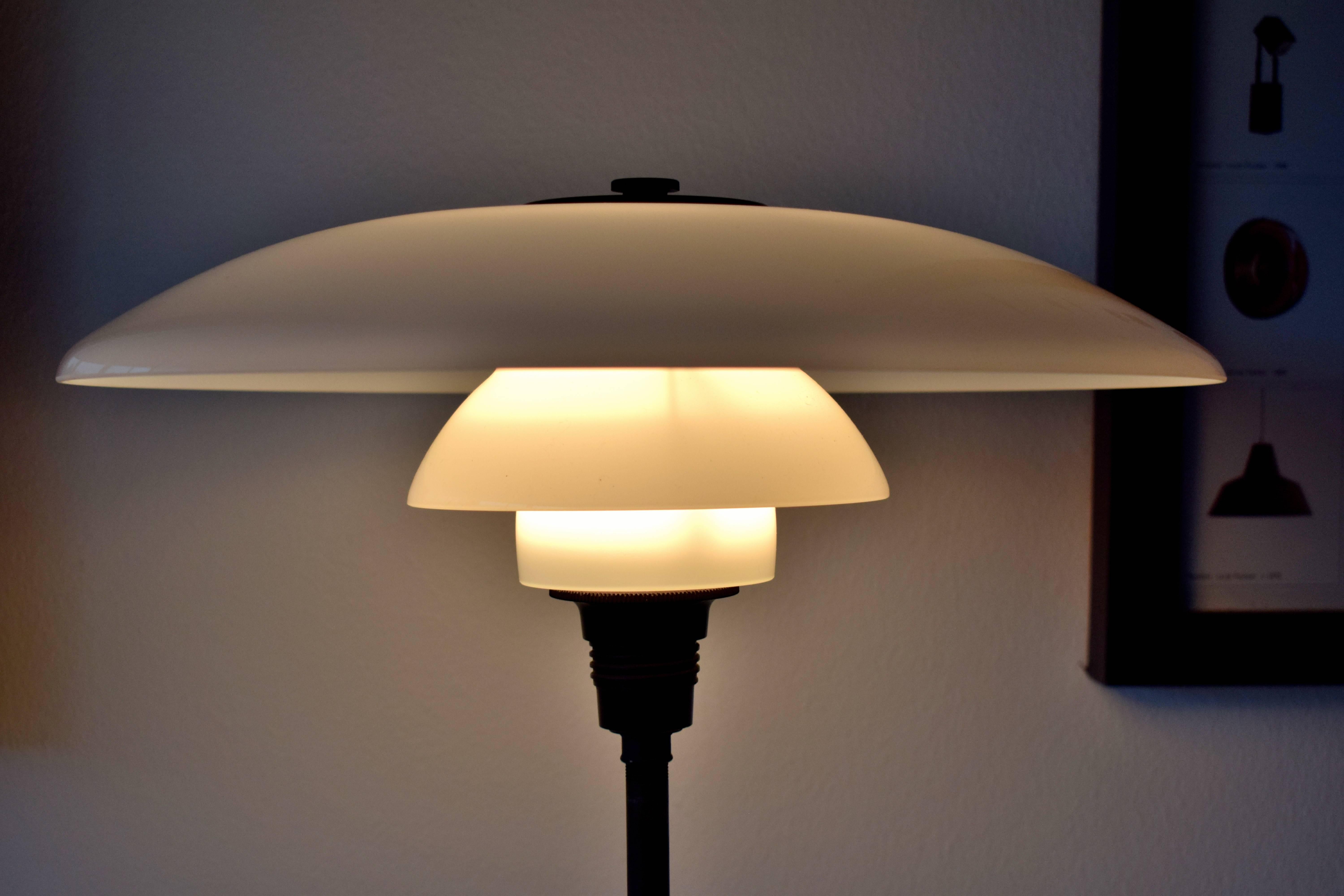 Mid-Century Modern Poul Henningsen 3½-2 Table Lamp Rare Model For Sale