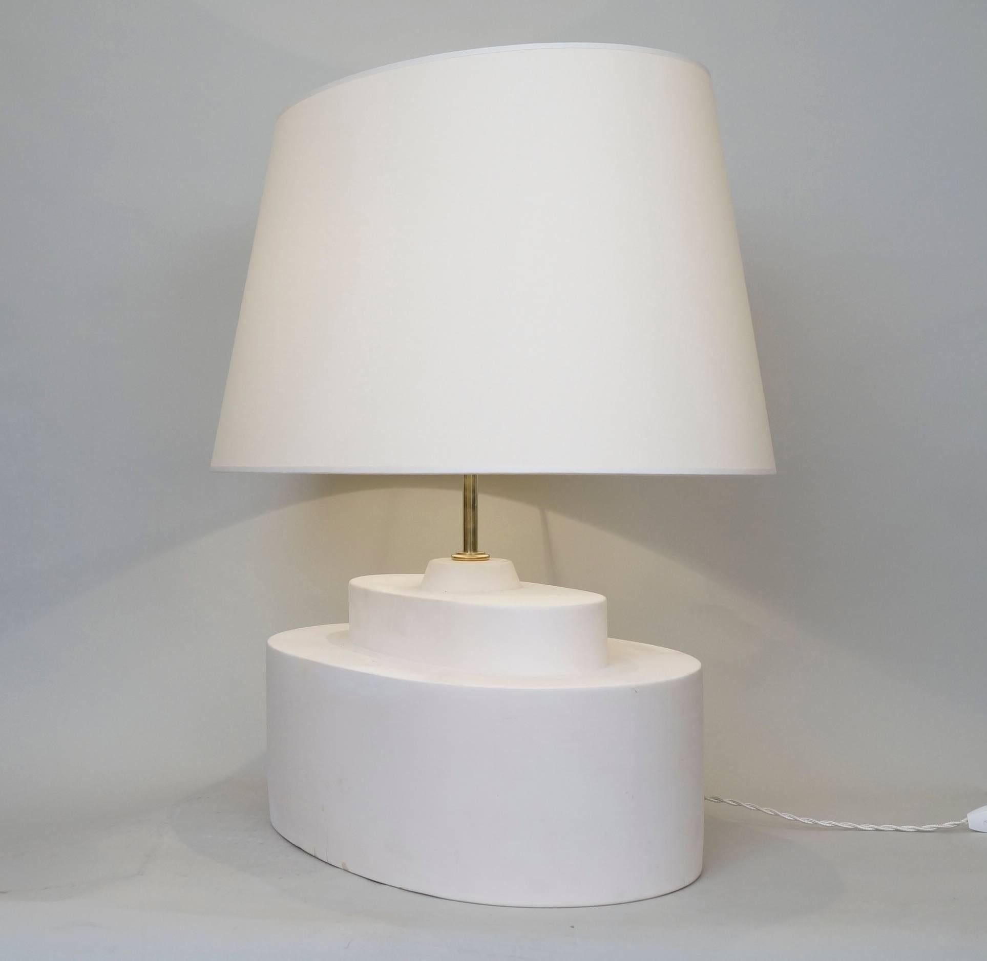 Late 20th Century White Un-Enamelled Ceramic Table Lamp In Good Condition In Paris, FR