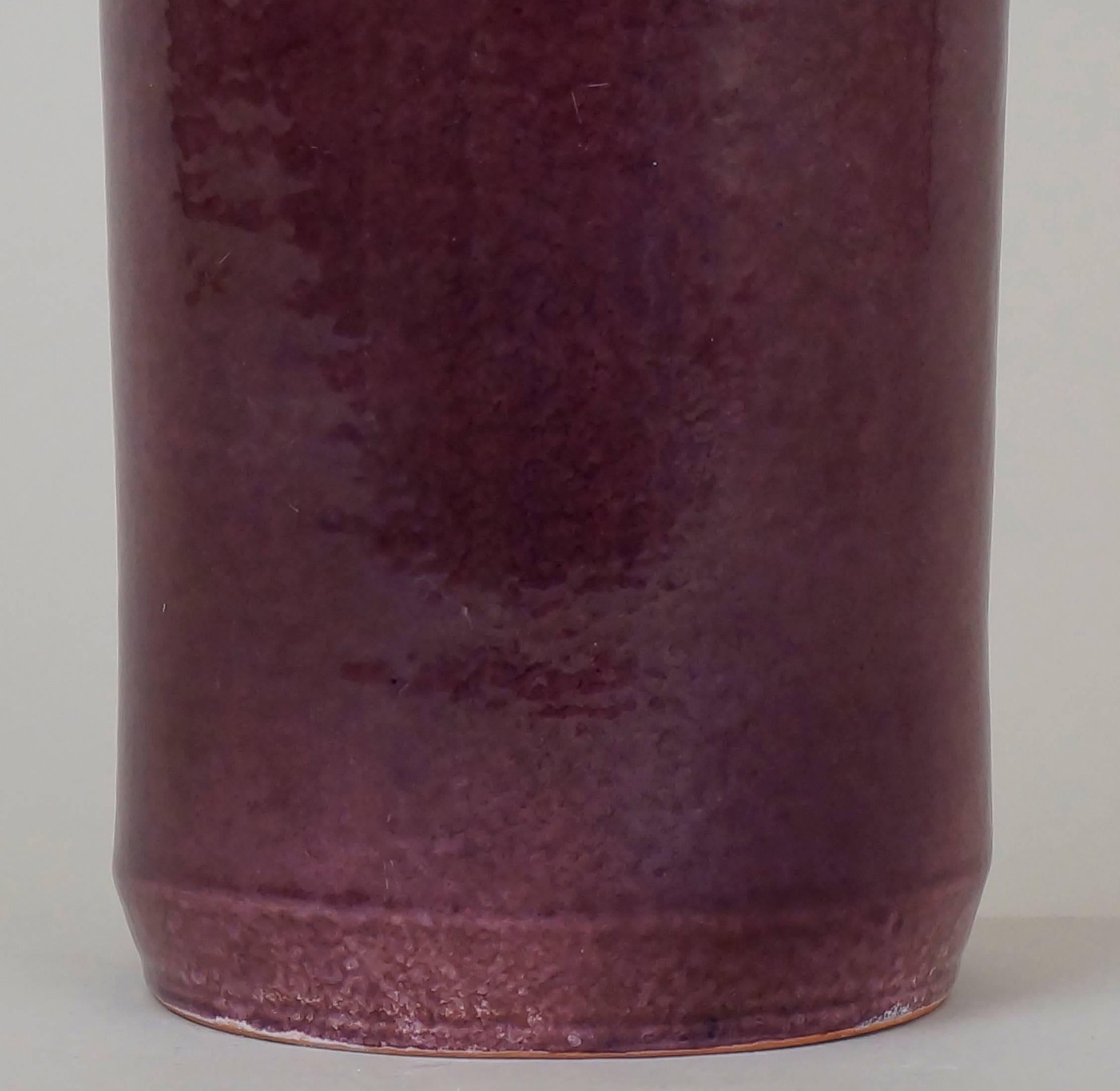 Late 20th Century Red-Purple Ceramic Table Lamp For Sale 1