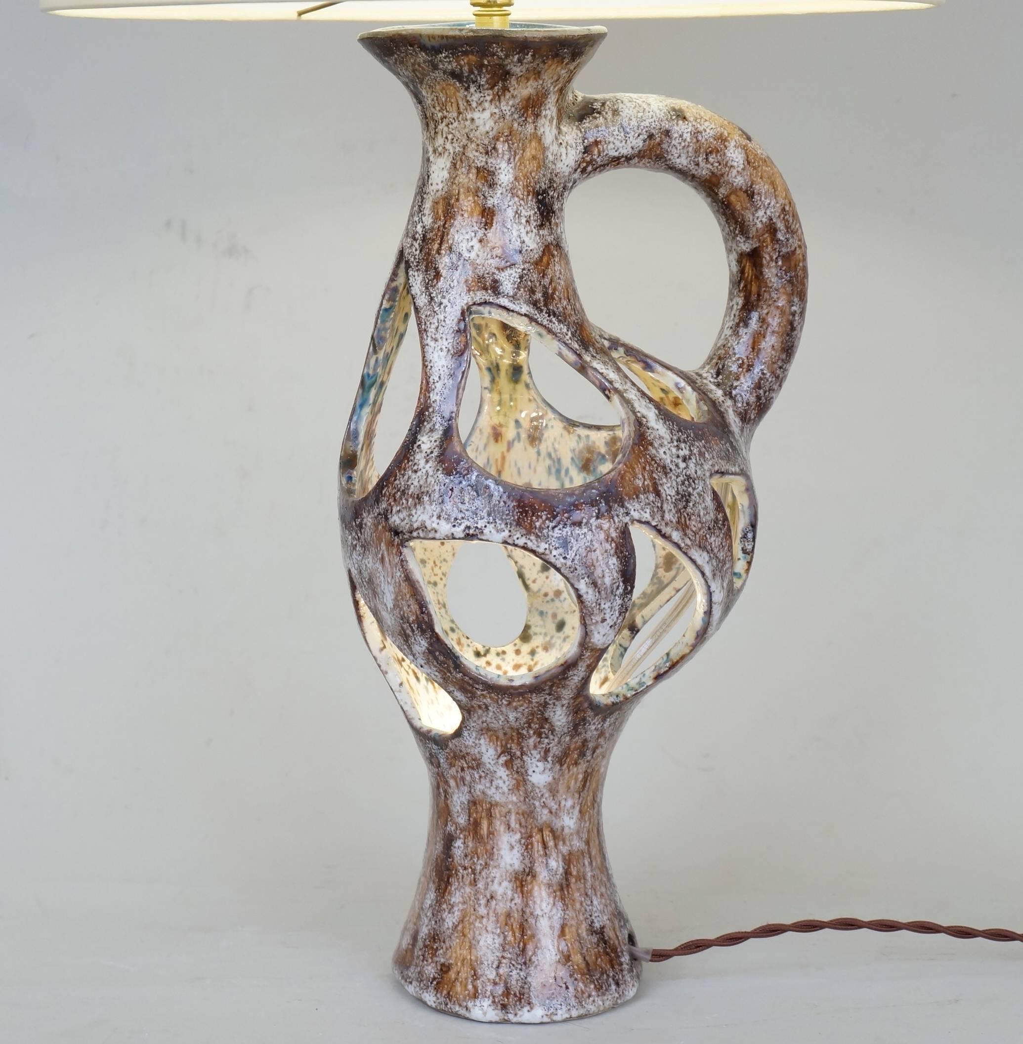 French 1970 Ceramic Table Lamp For Sale