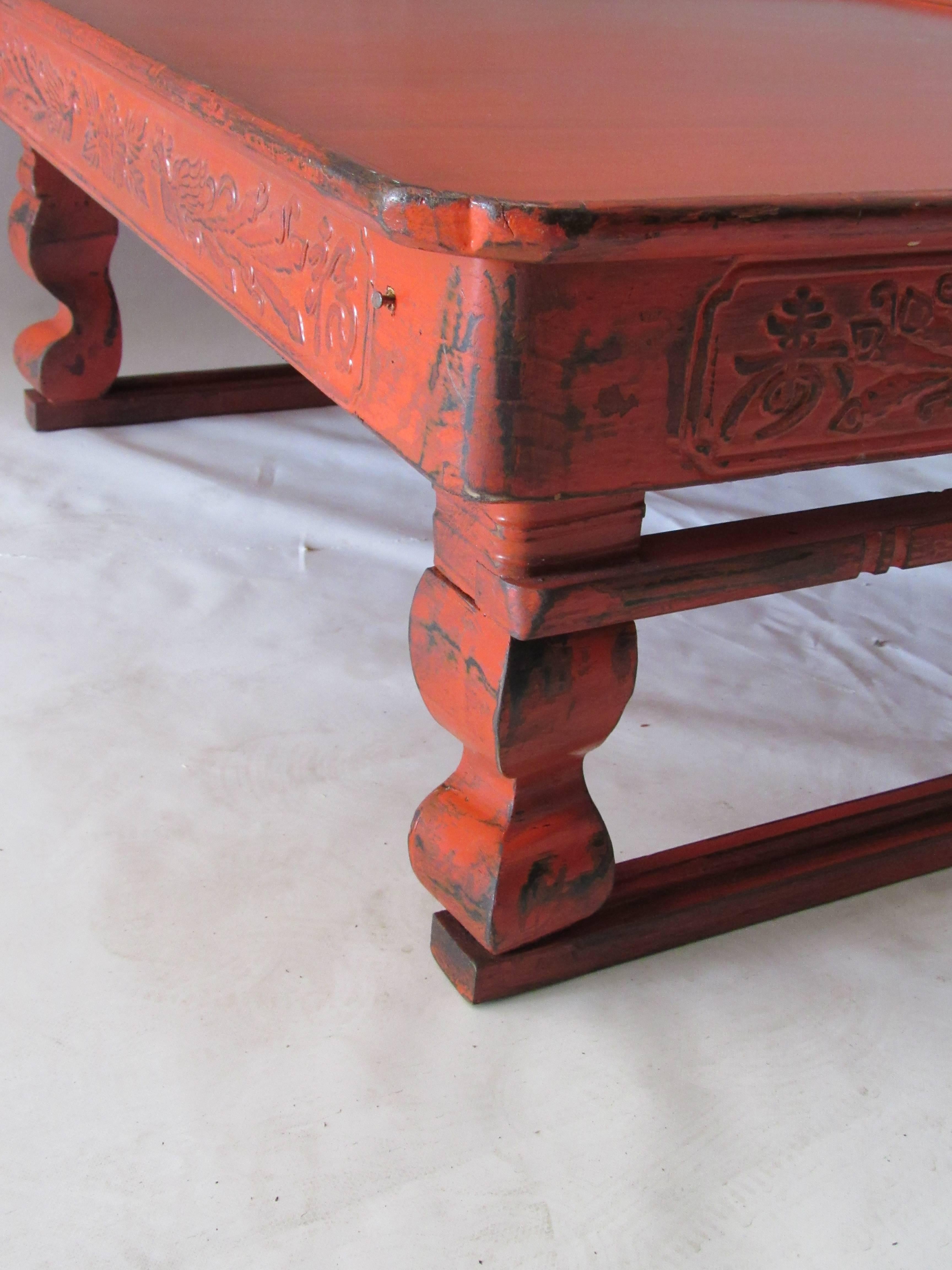 Chinese Red Travel Table In Good Condition For Sale In Dallas, TX