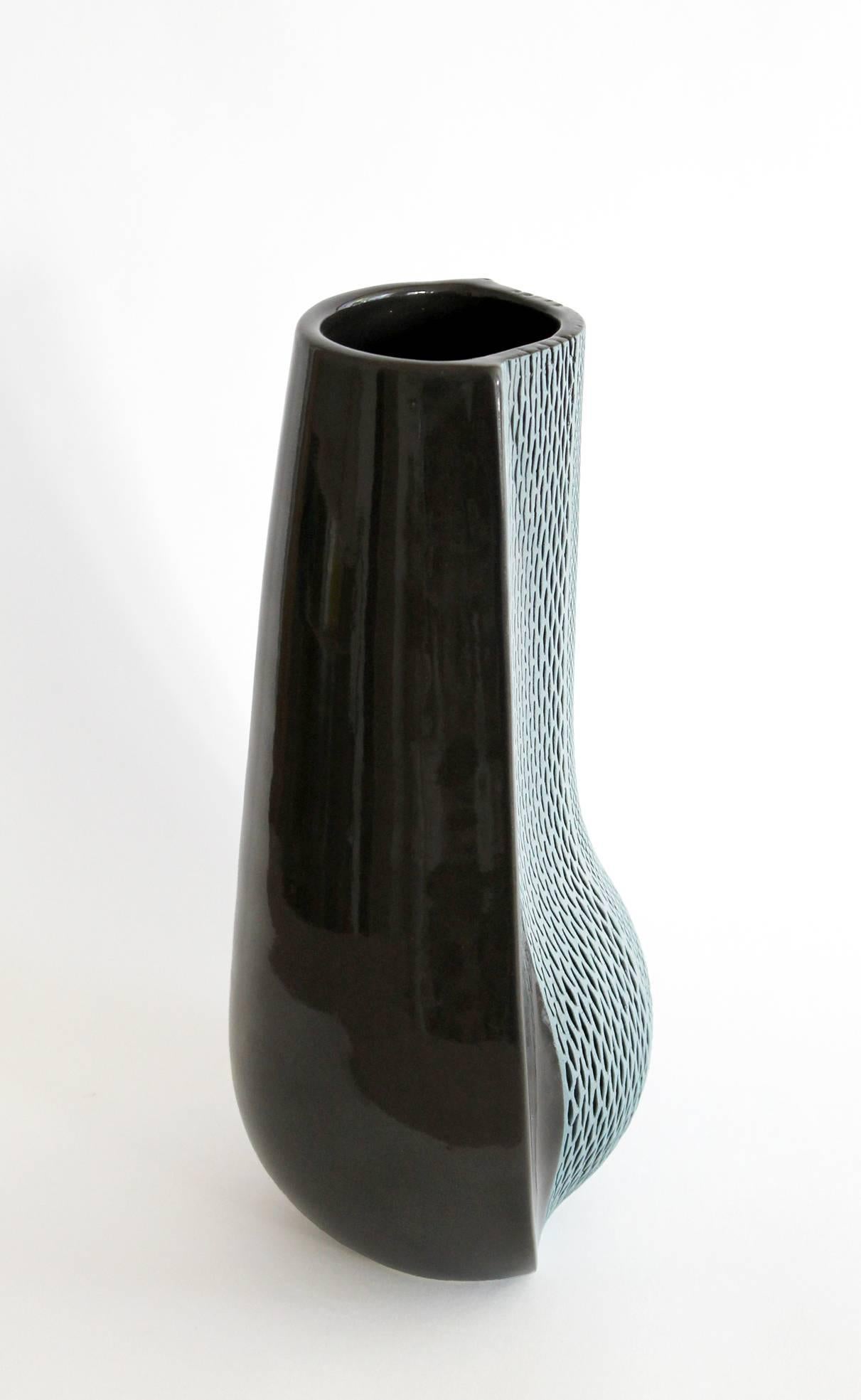 If you love to decorate your home with some of the most beautiful items, then you definitely need to get one of the five Codex X2 vases. Crafted in limited edition of only five pieces. This handmade ceramic vase looks excellent in any home, no