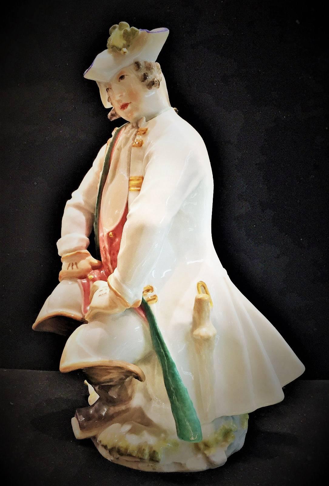 Belle Époque Sculpture en porcelaine de Paul Scheurich pour Meissen, « Resting Nobleman », vers 1920 en vente