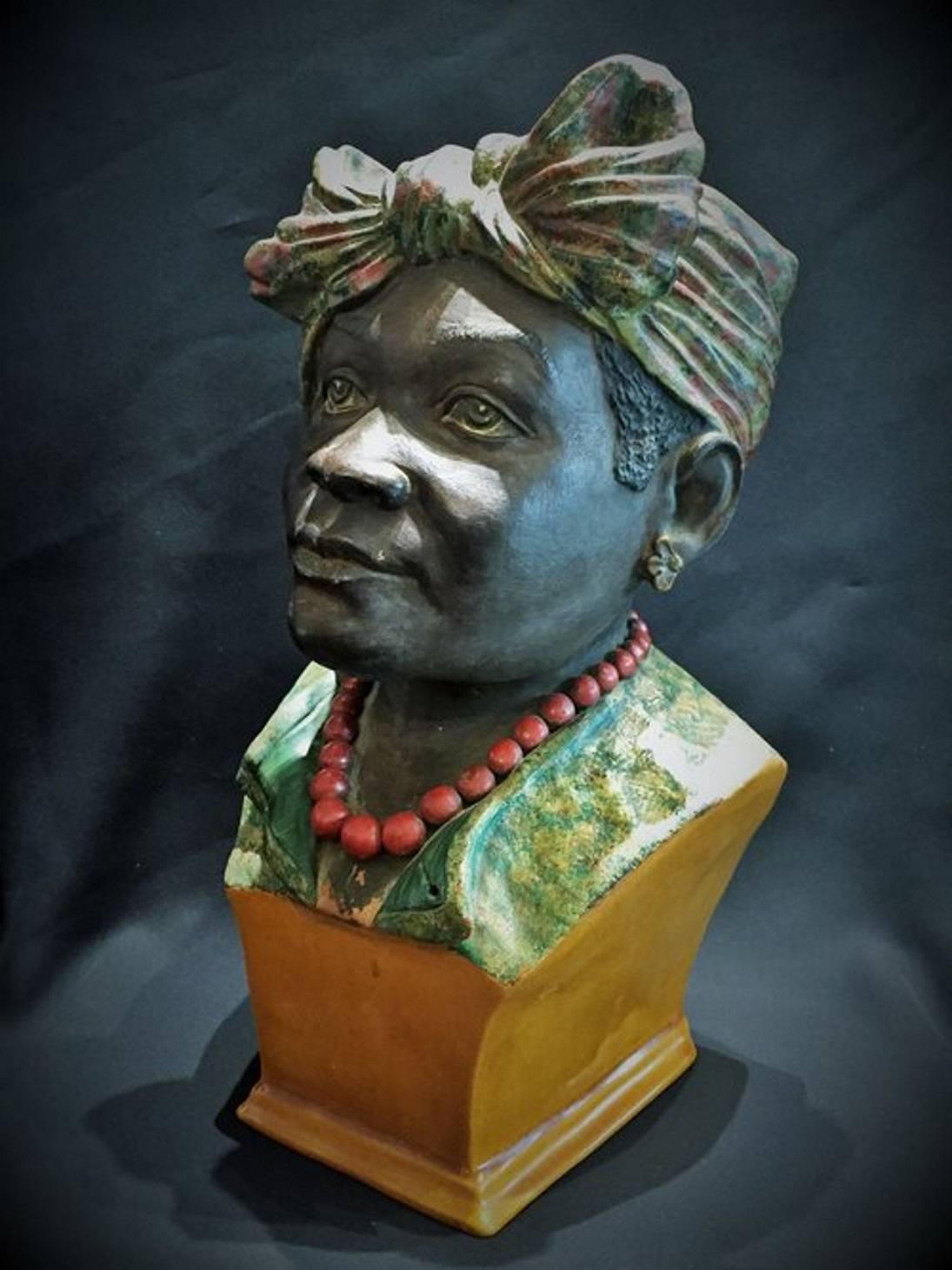 Antique Bust of Cape Verde Island Native Woman, Colonial Portugal, ca. 1875 In Good Condition For Sale In New York, NY