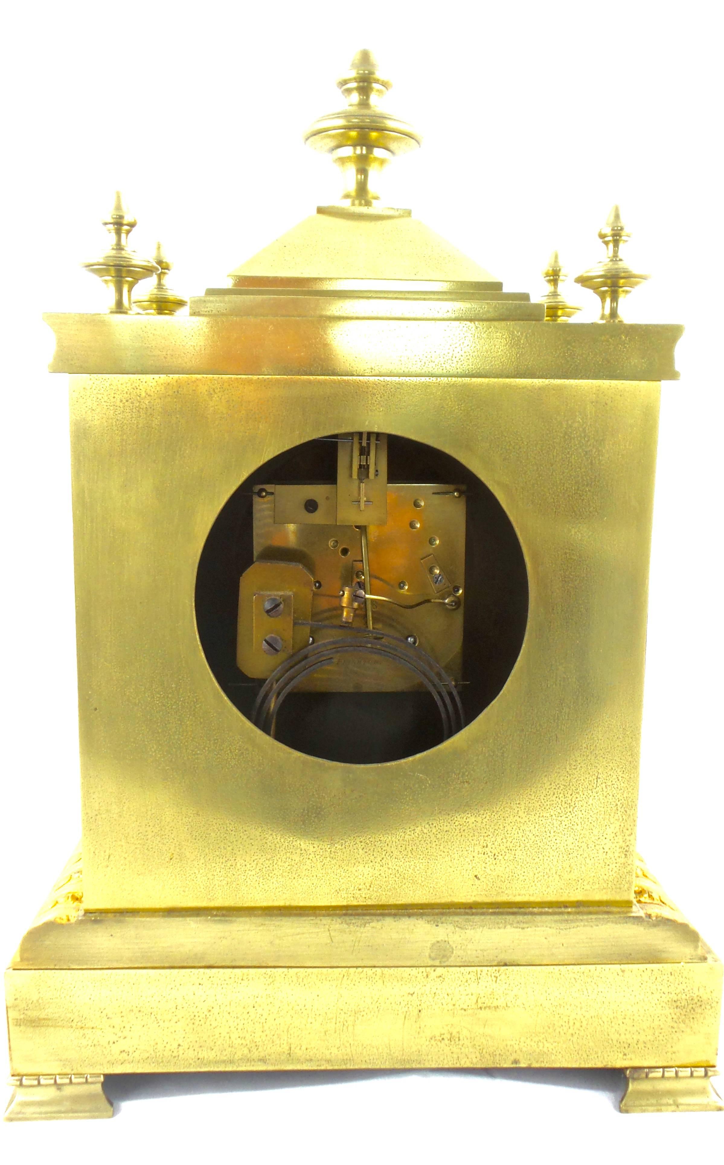 19th Century French Gilt Brass and Paris Porcelain Mantle Clock Set 1
